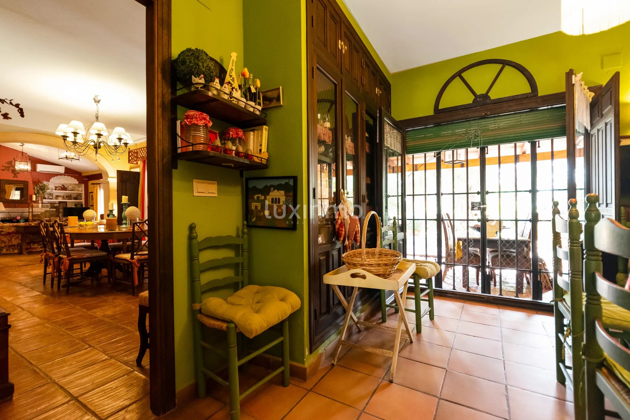 Detached Villa With Pool and Privacy — photo 19