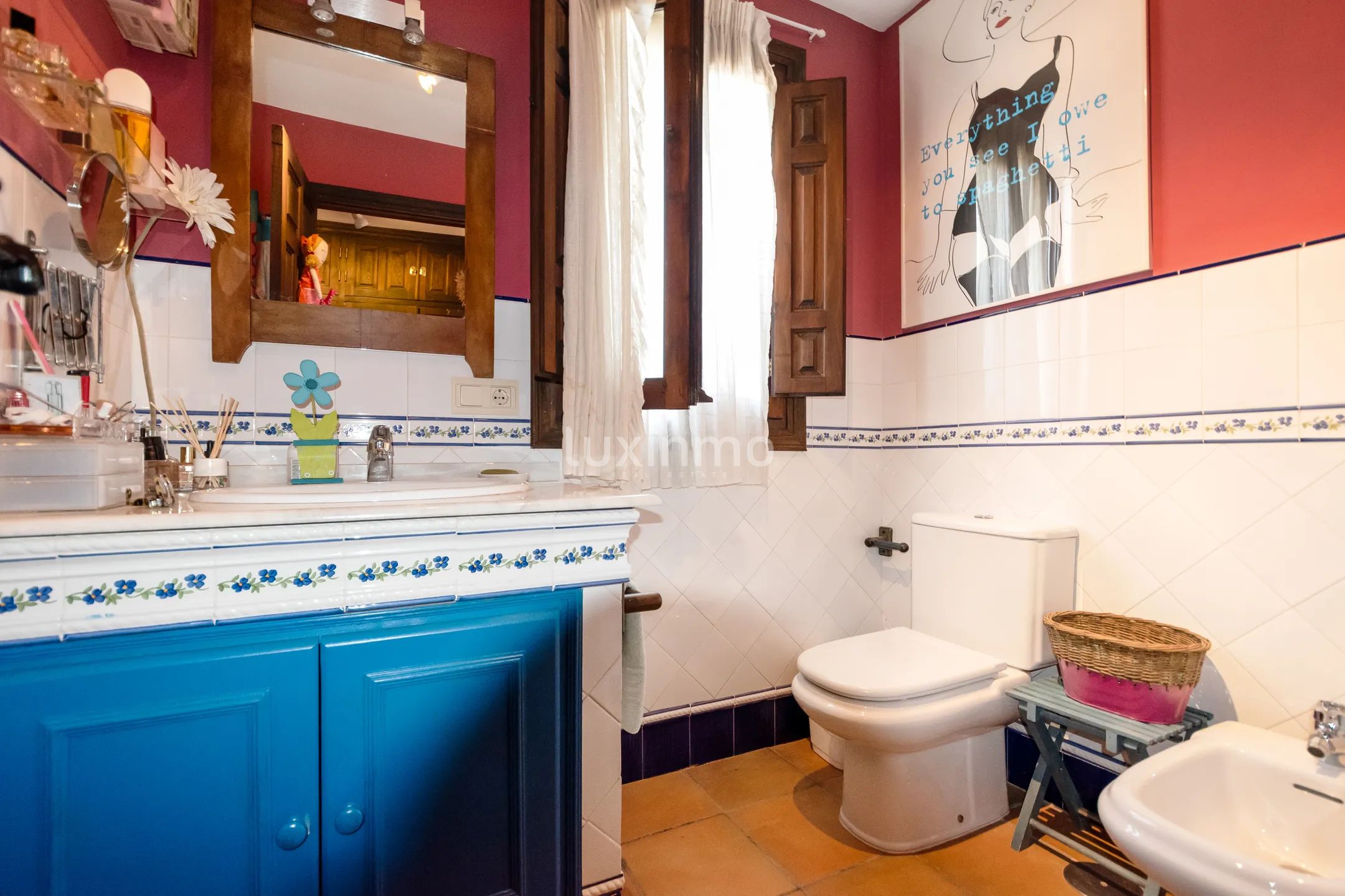 Detached Villa With Pool and Privacy — photo 25