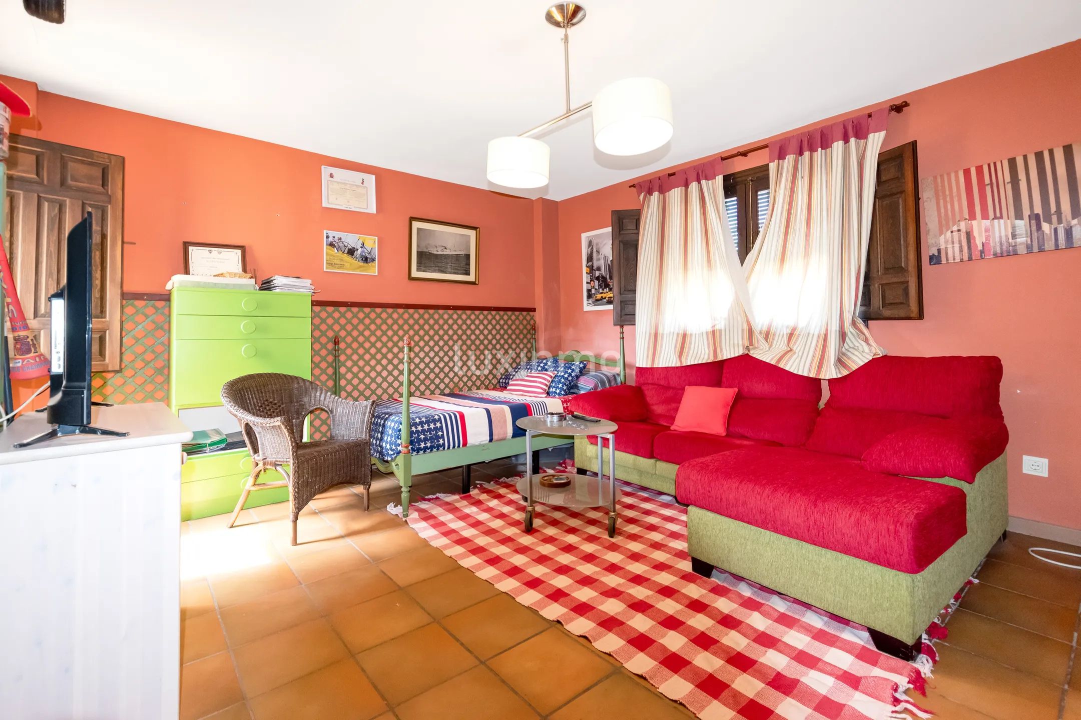 Freistehende Villa mit Pool und Privatsphäre — photo 32