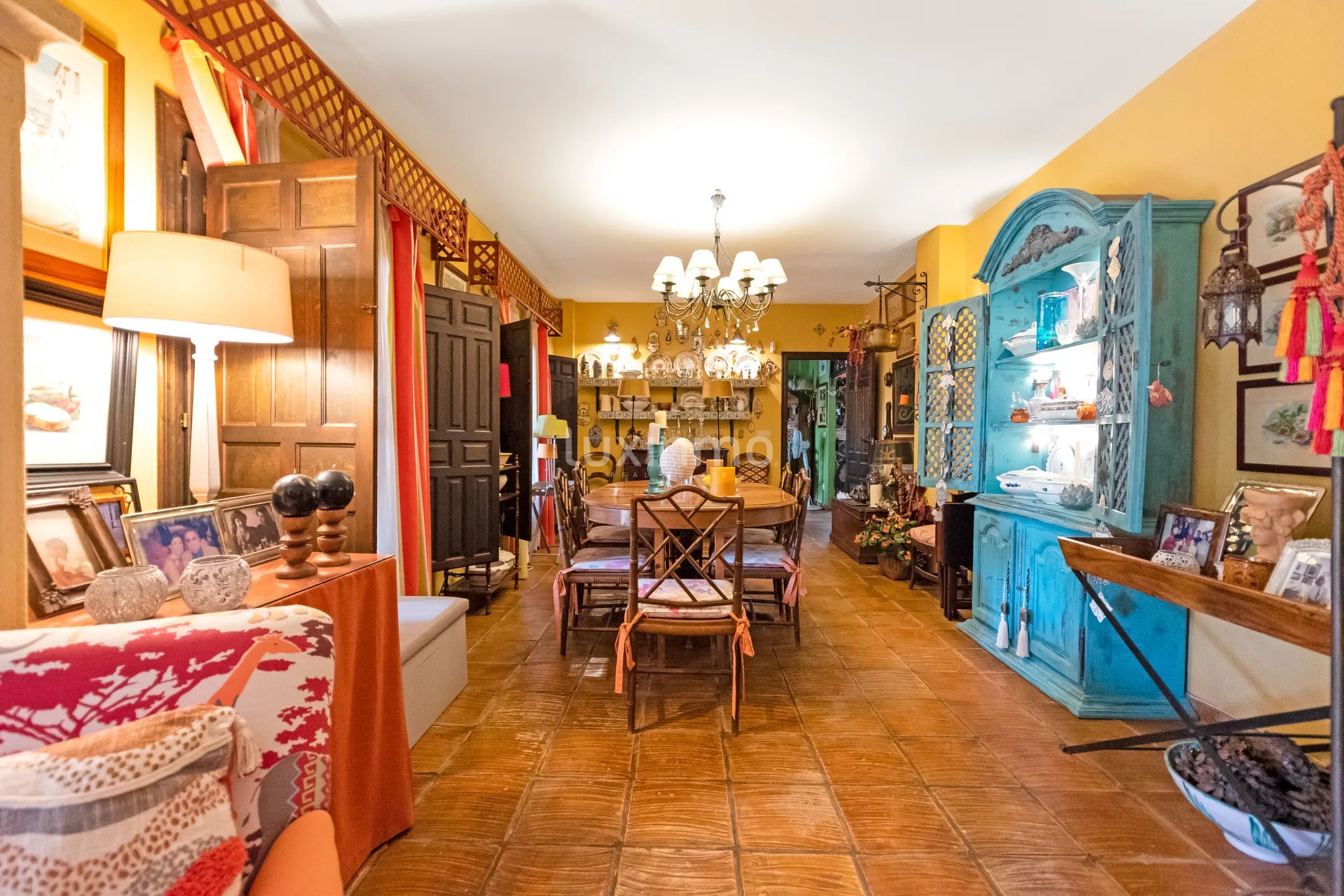 Detached Villa With Pool and Privacy — photo 16