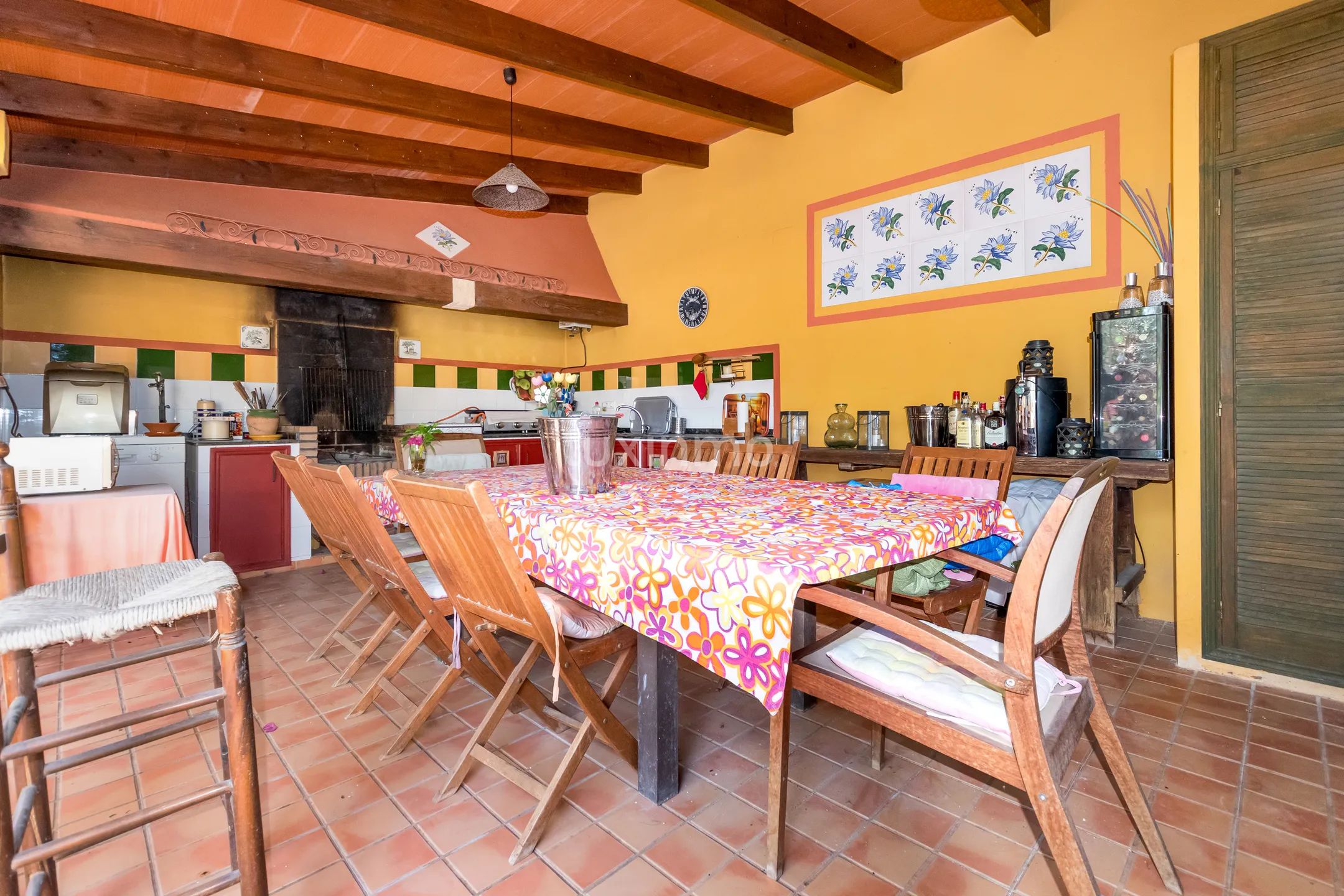 Detached Villa With Pool and Privacy — photo 38