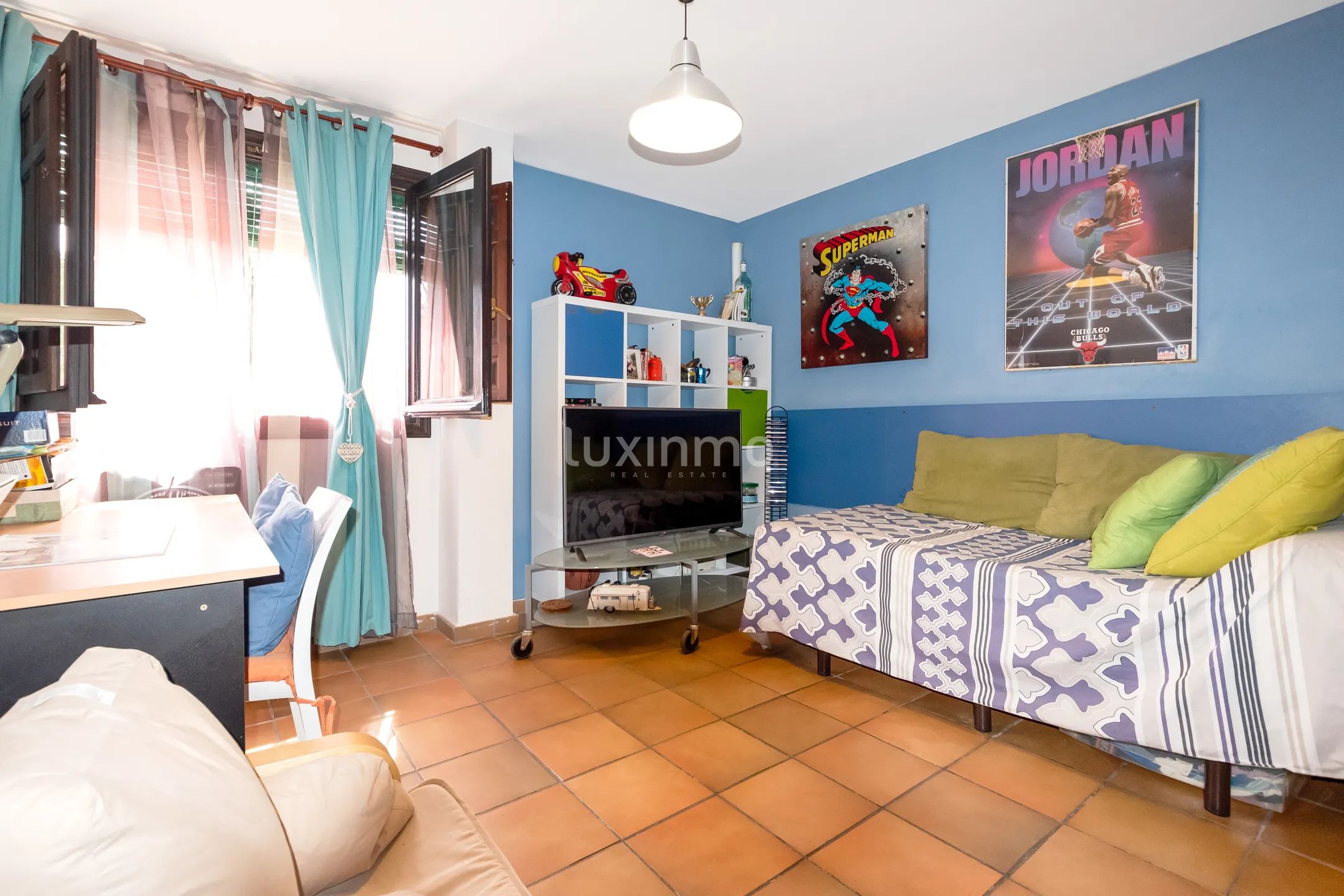 Detached Villa With Pool and Privacy — photo 33