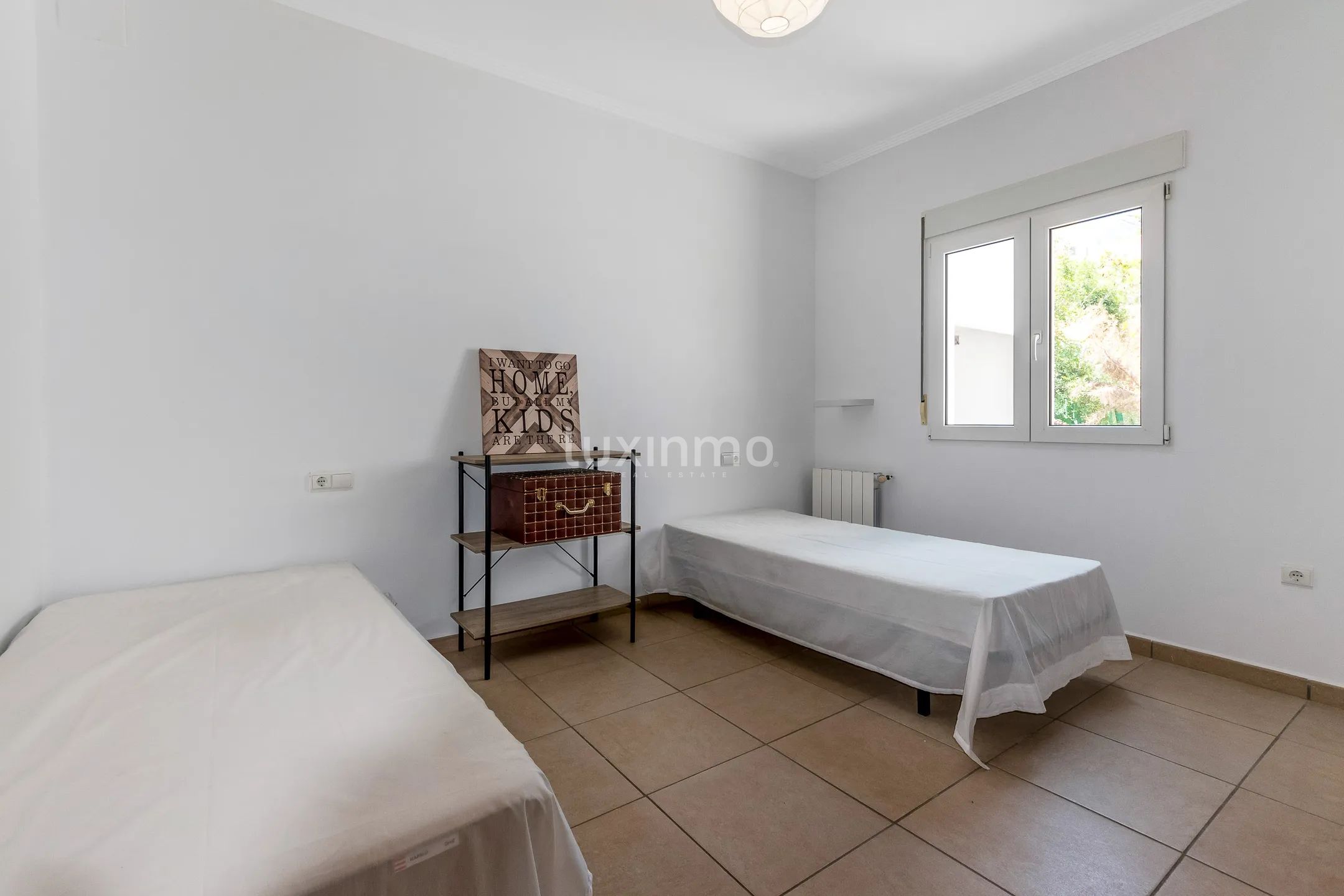 Charming Mediterranean  Detached House With Sea View — photo 12