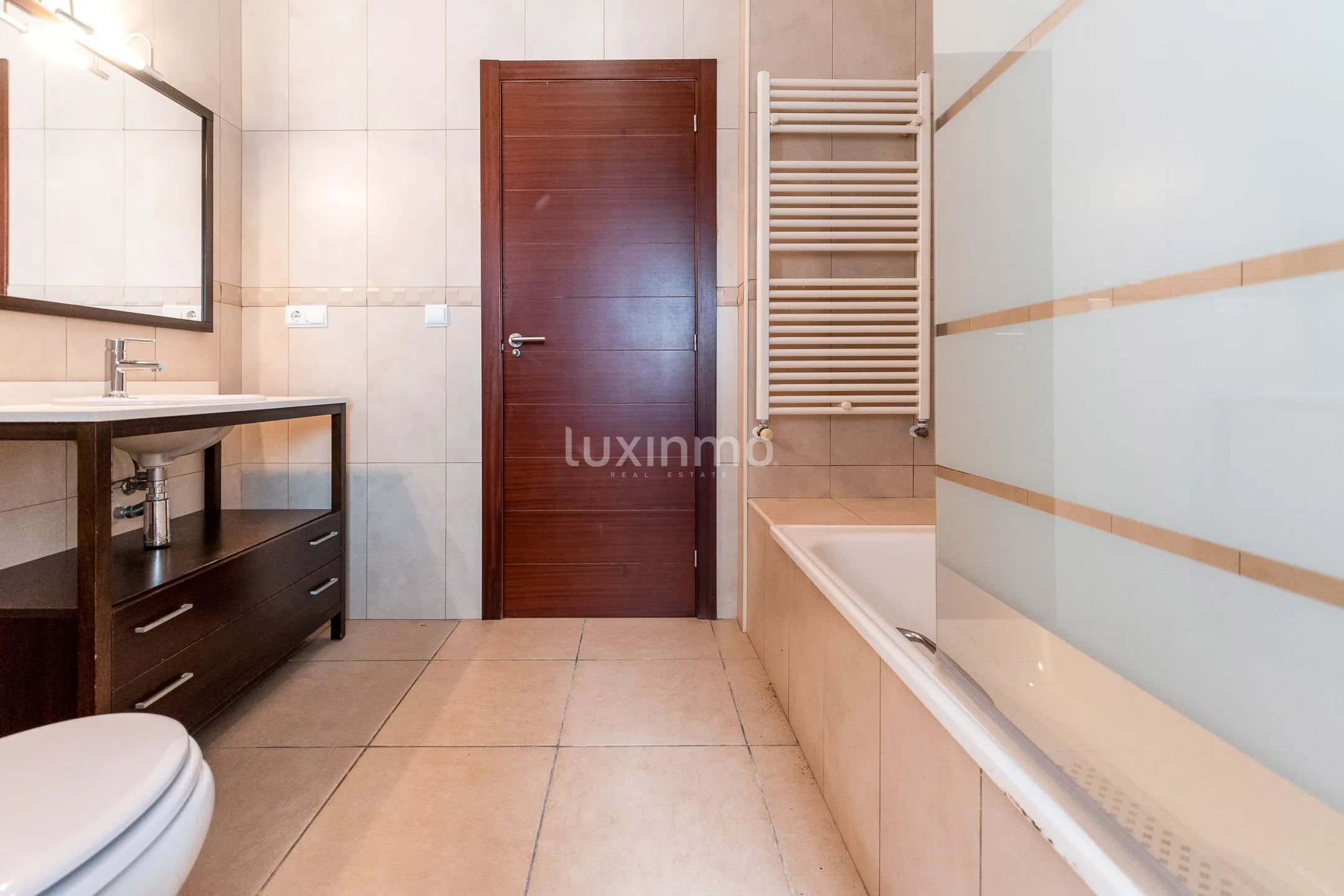 Charming Mediterranean  Detached House With Sea View — photo 15