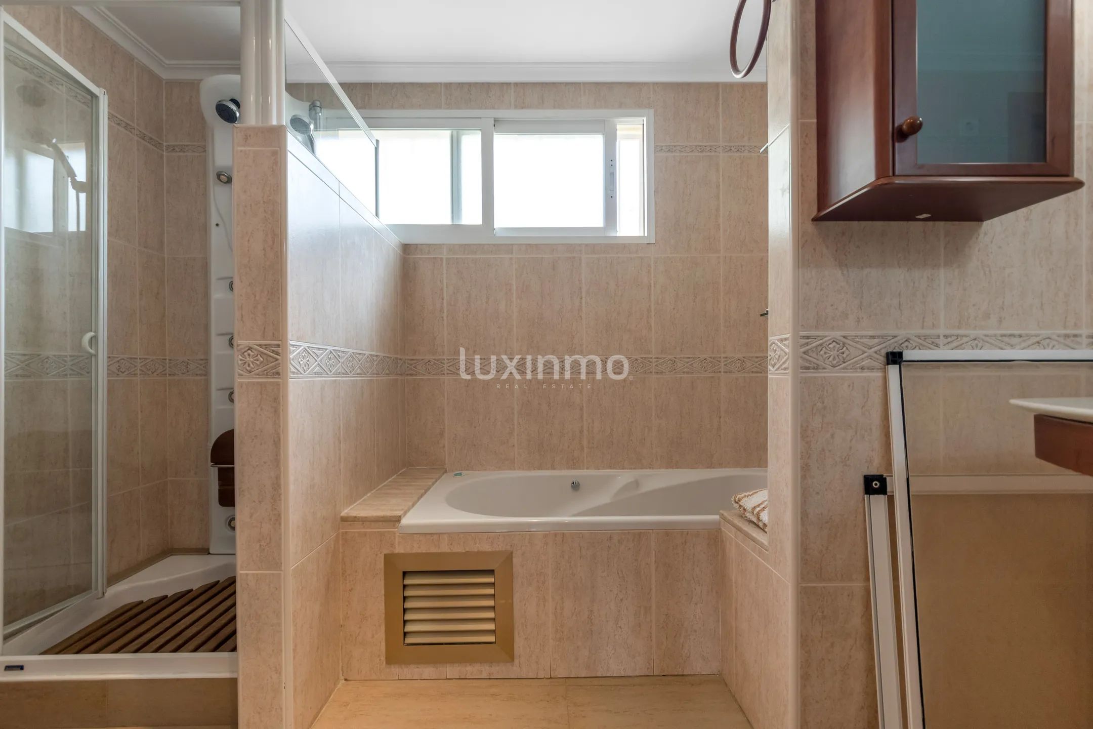 Wohnung zur Miete mit spektakulärem Meerblick in Benidorm — photo 28