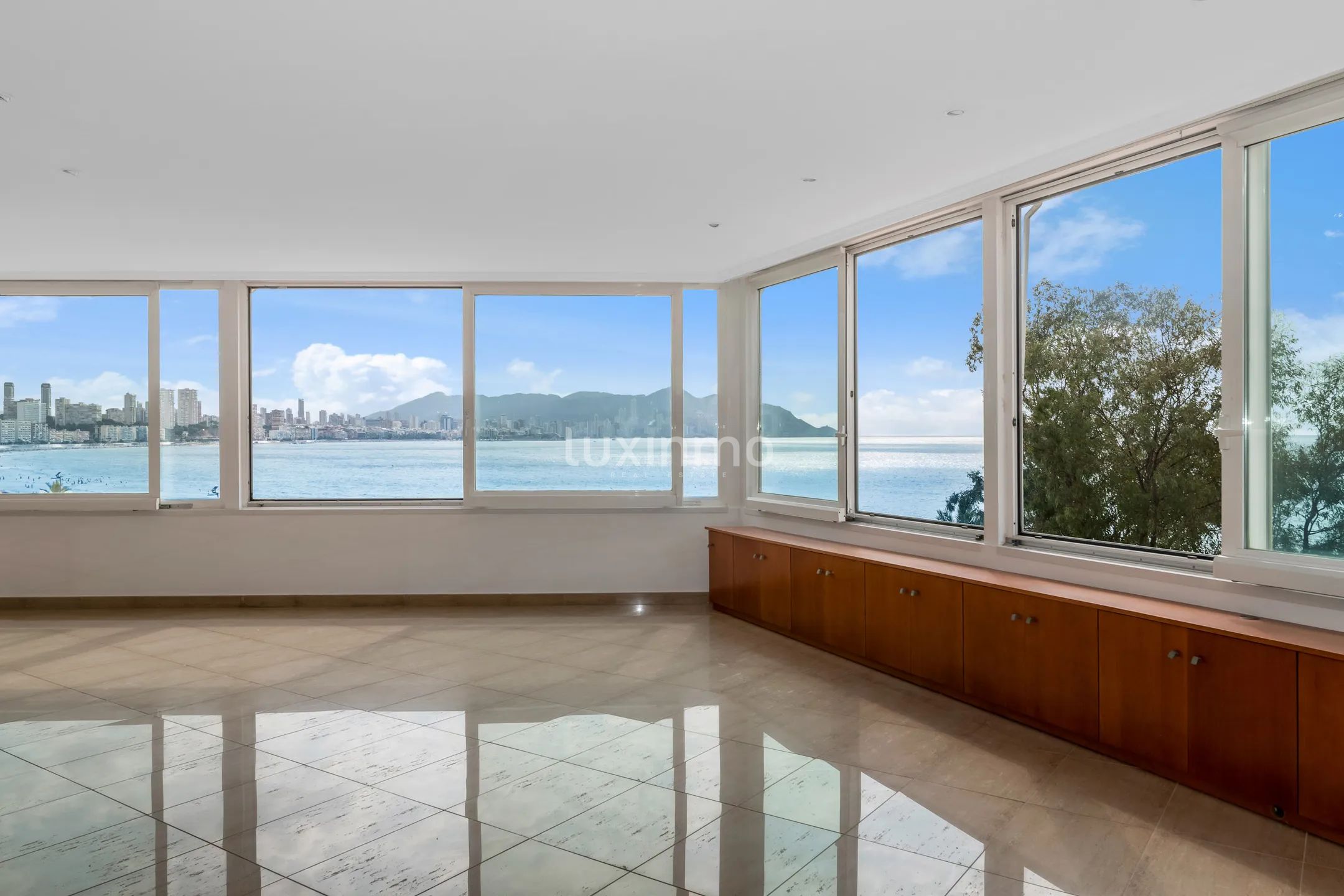 Wohnung zur Miete mit spektakulärem Meerblick in Benidorm — photo 17