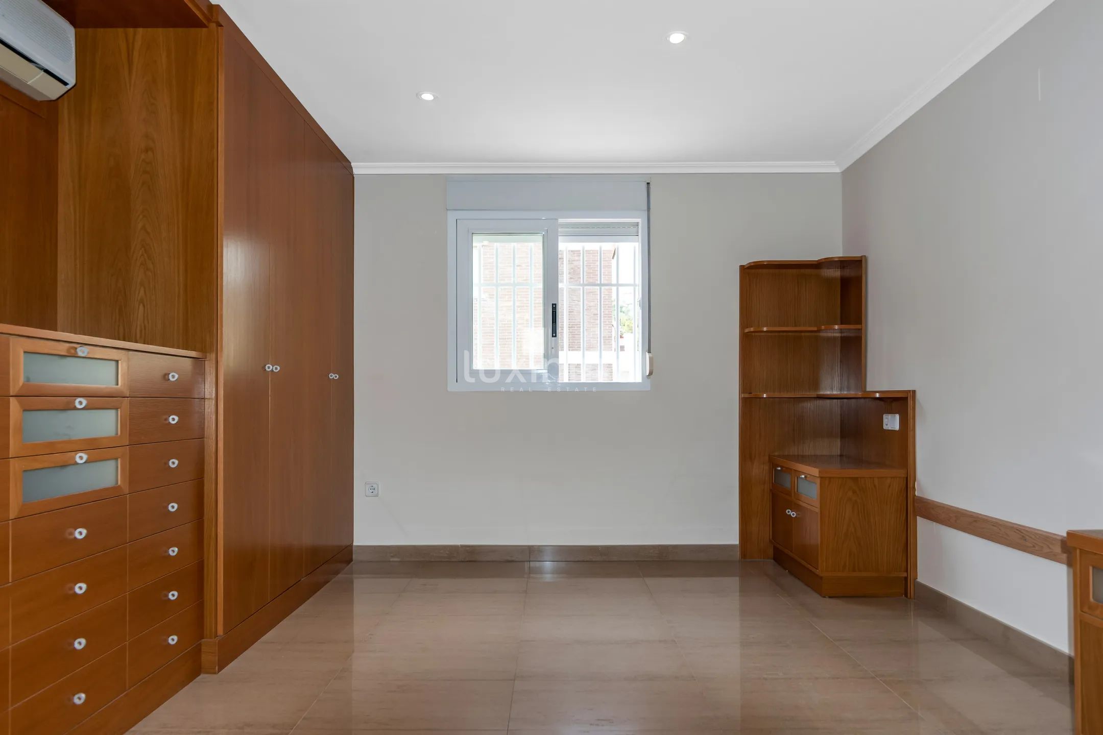 Wohnung zur Miete mit spektakulärem Meerblick in Benidorm — photo 11