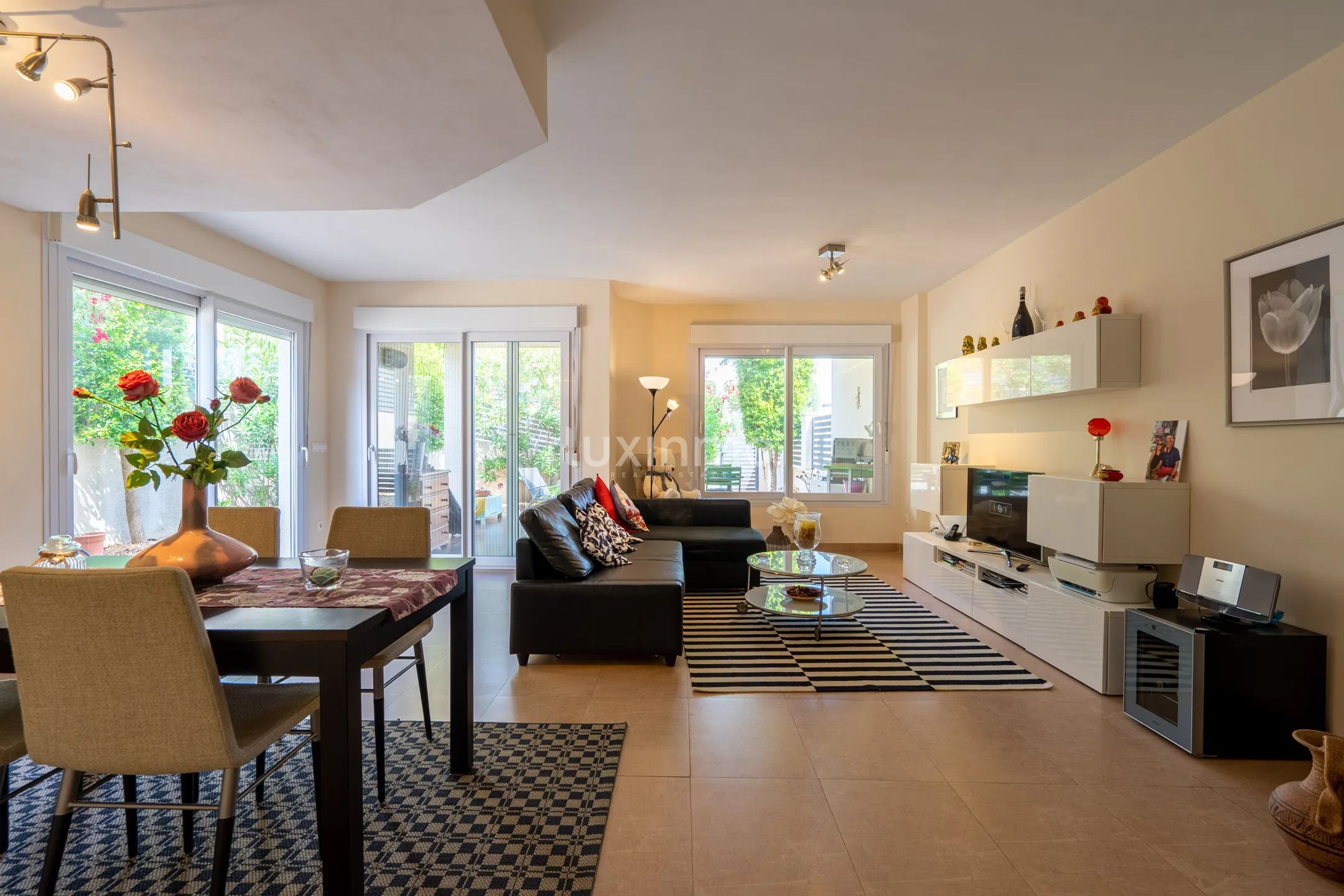 Charming Semi-Detached 4-Bedroom in Teulada — photo 4