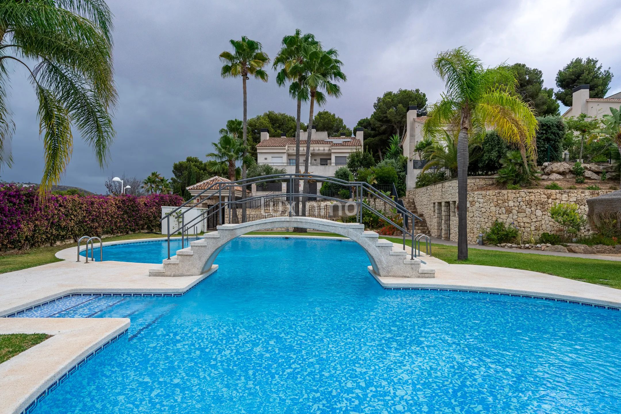 Charming Semi-Detached 4-Bedroom in Teulada
