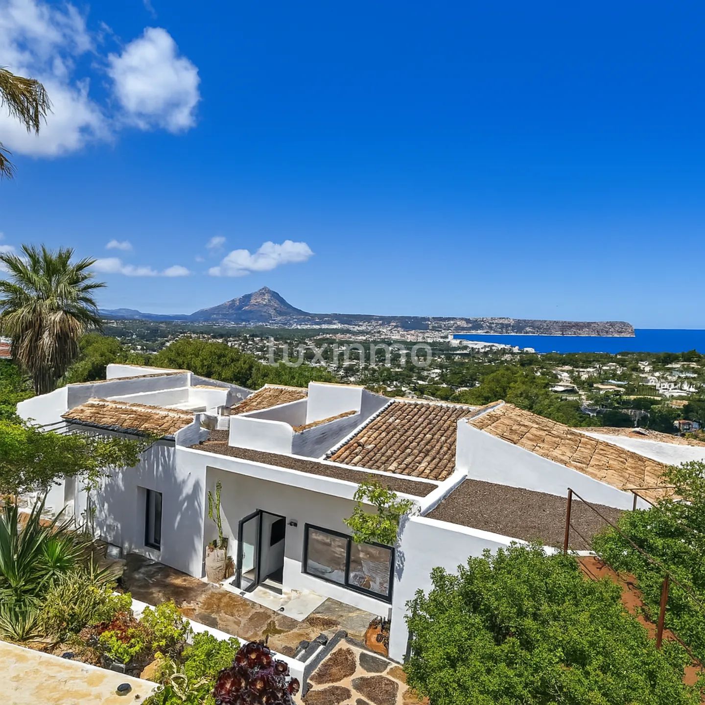 Villa im mediterranen Stil mit Panoramablick auf das Meer und den Montgó — photo 26