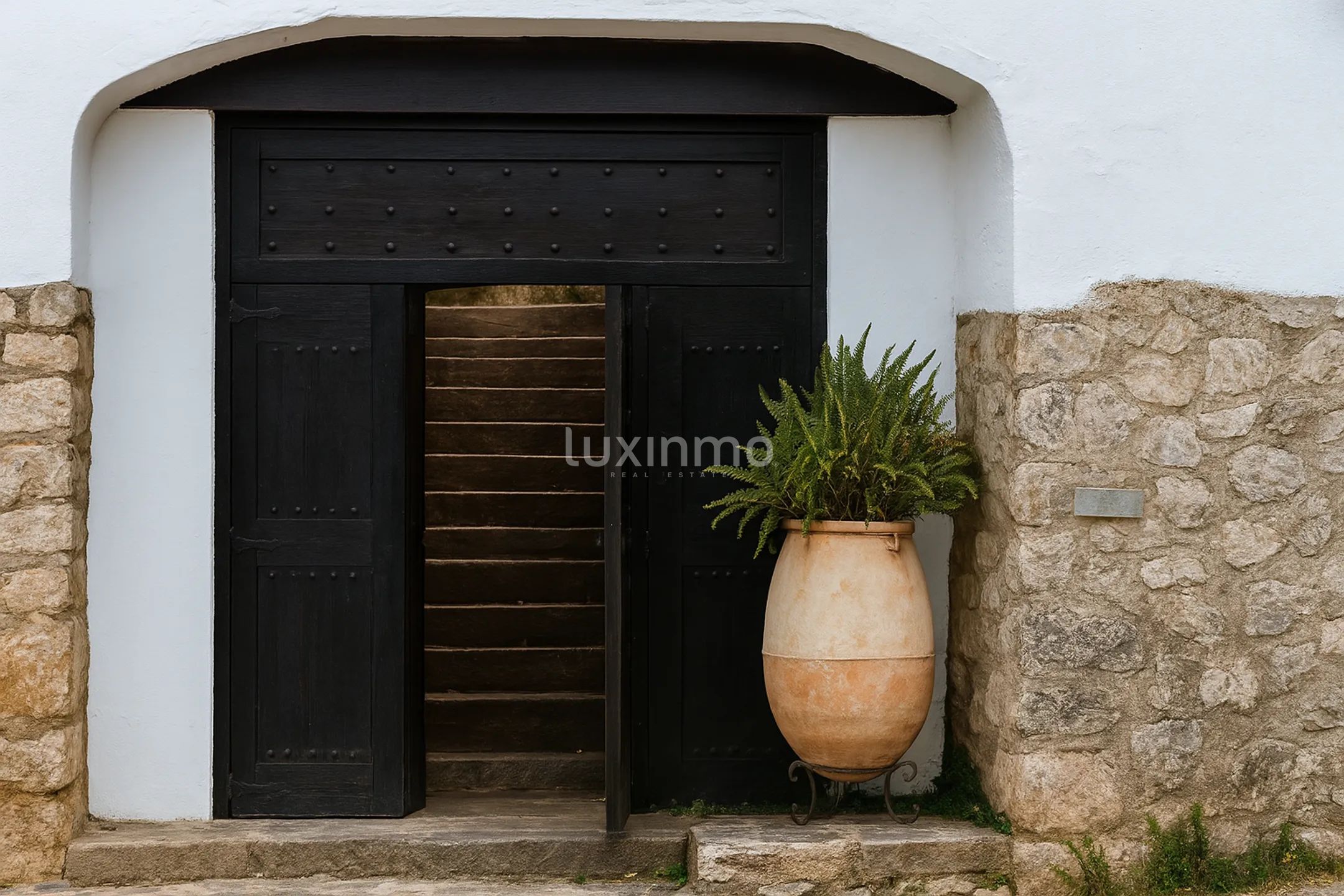 Villa im mediterranen Stil mit Panoramablick auf das Meer und den Montgó — photo 2