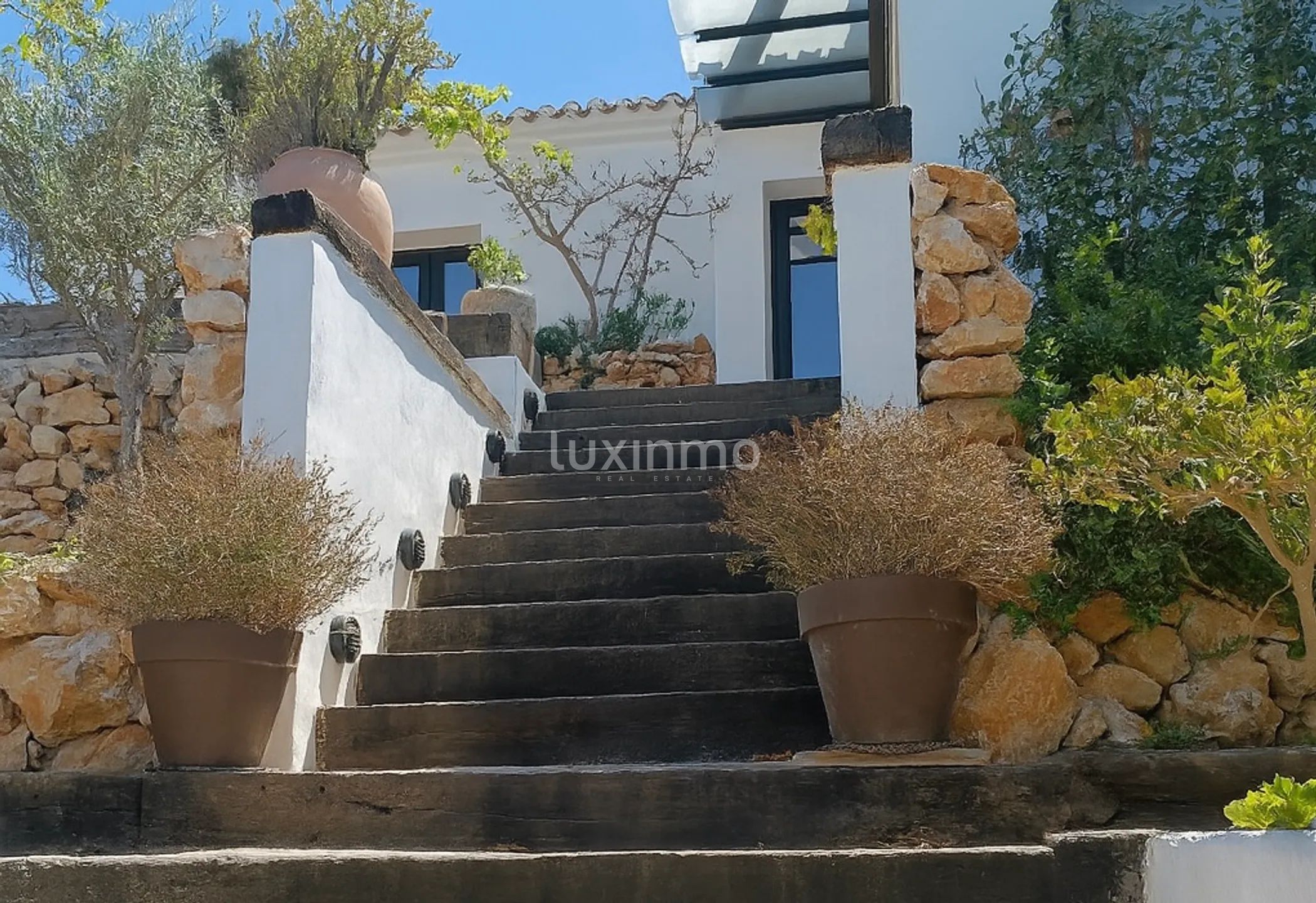 Villa im mediterranen Stil mit Panoramablick auf das Meer und den Montgó — photo 15
