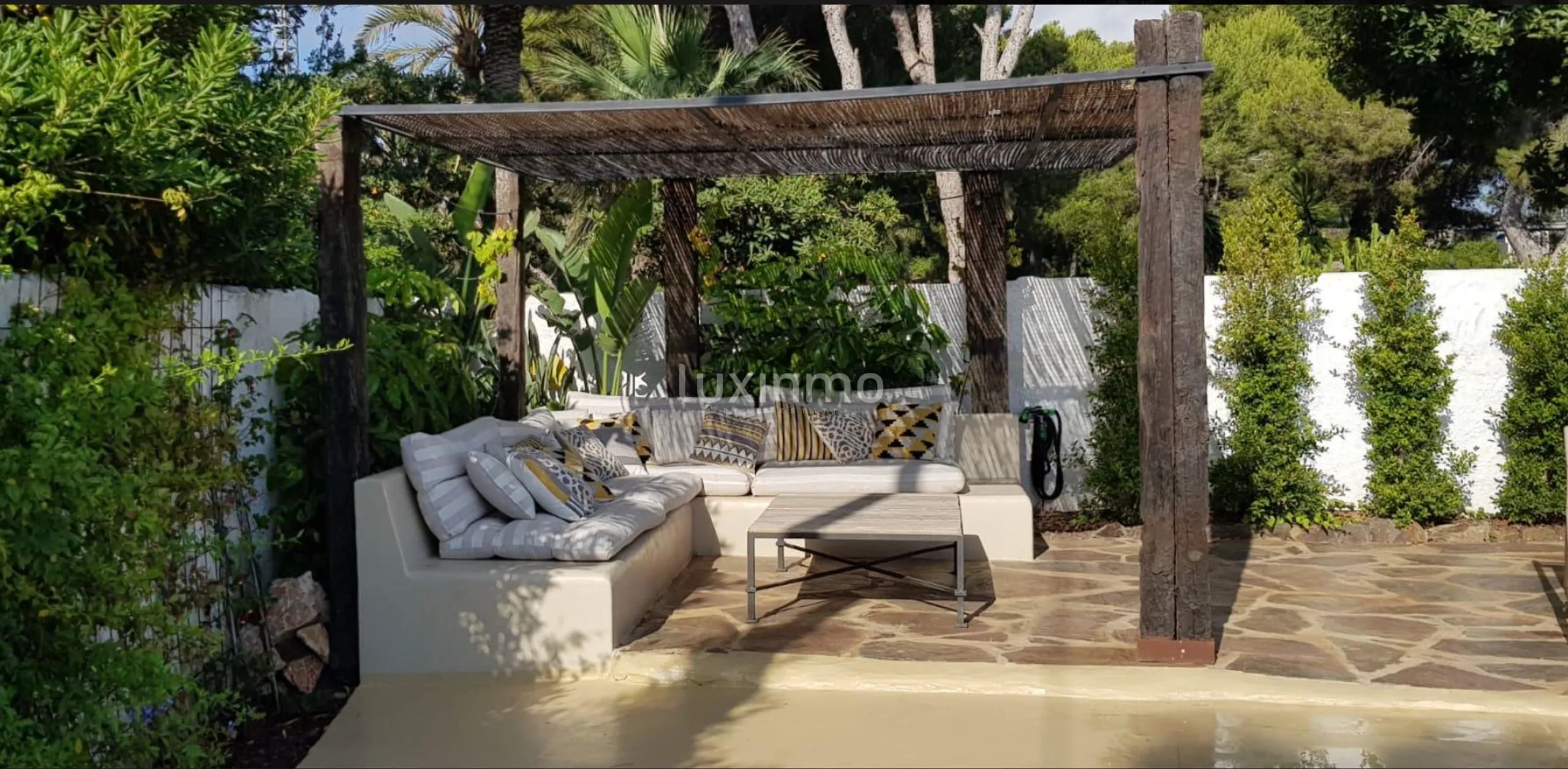 Villa im mediterranen Stil mit Panoramablick auf das Meer und den Montgó — photo 28