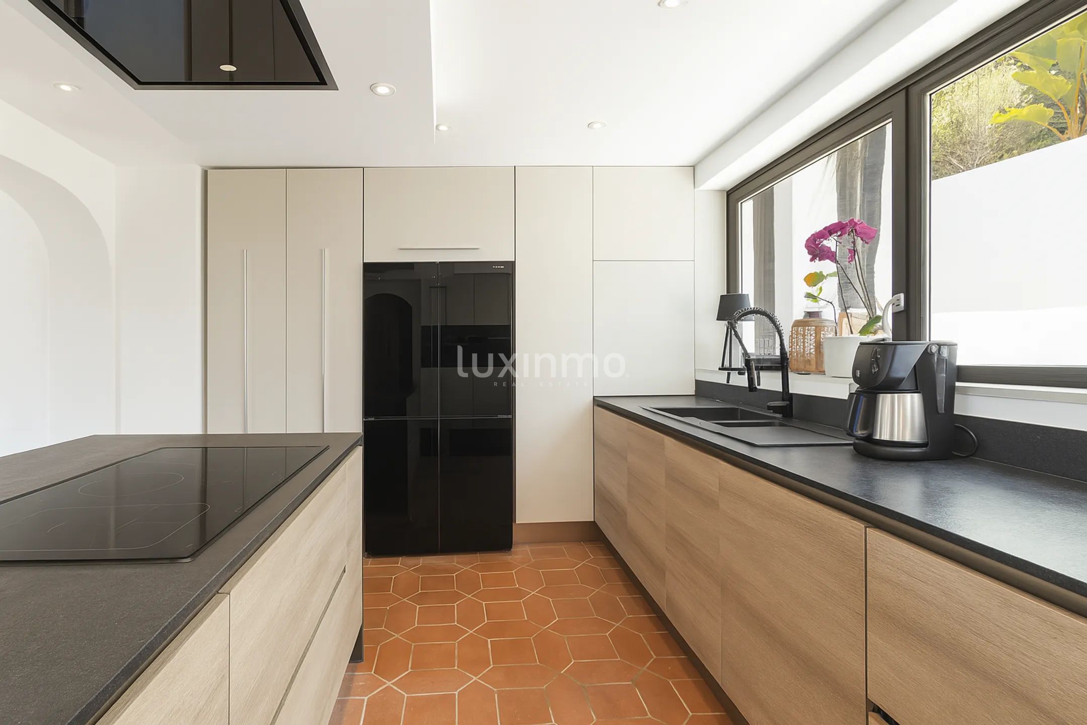 вилла в средиземноморском стиле с панорамным видом на море и монтго — photo 13