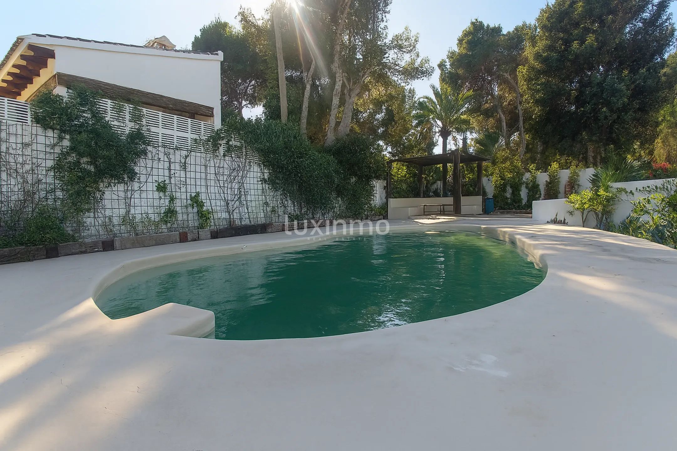 Villa im mediterranen Stil mit Panoramablick auf das Meer und den Montgó — photo 23