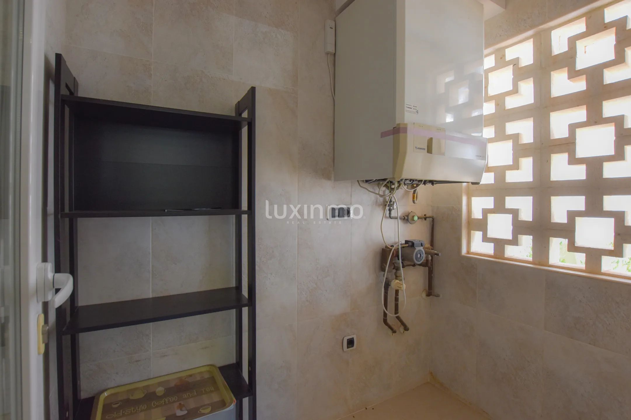 Просторный таунхаус с видом на море на продажу в Маскарате Альтеа — photo 18