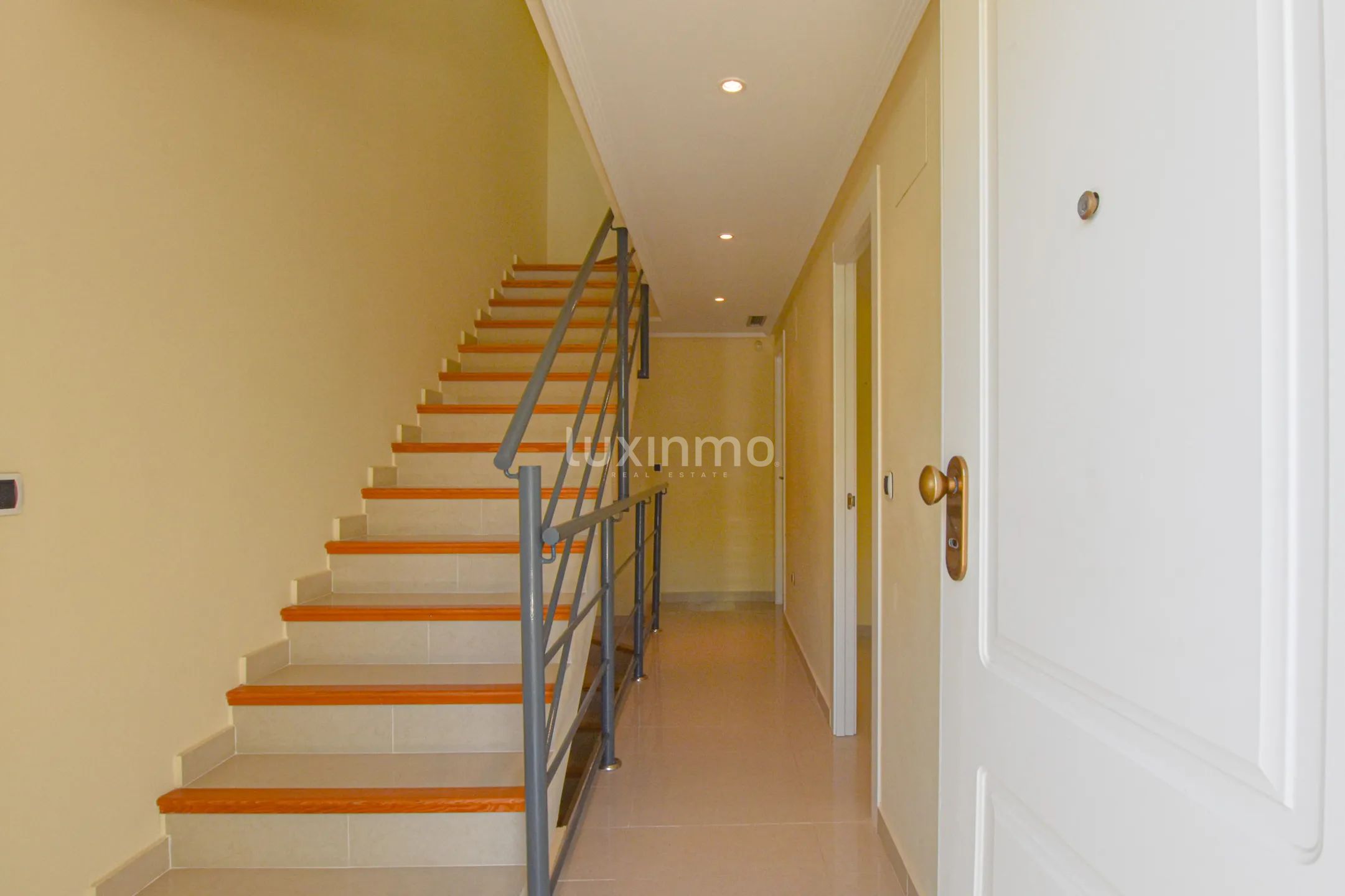 Spacieuse maison de ville avec vue sur la mer à vendre à Mascarat Altea — photo 8