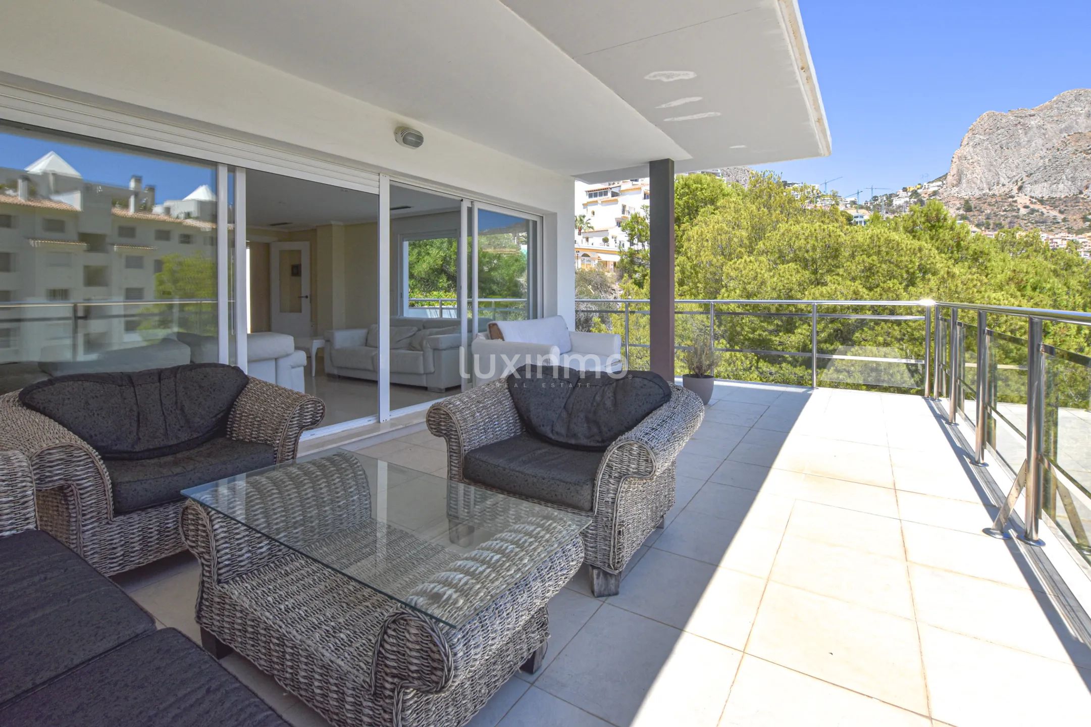 Просторный таунхаус с видом на море на продажу в Маскарате Альтеа — photo 13