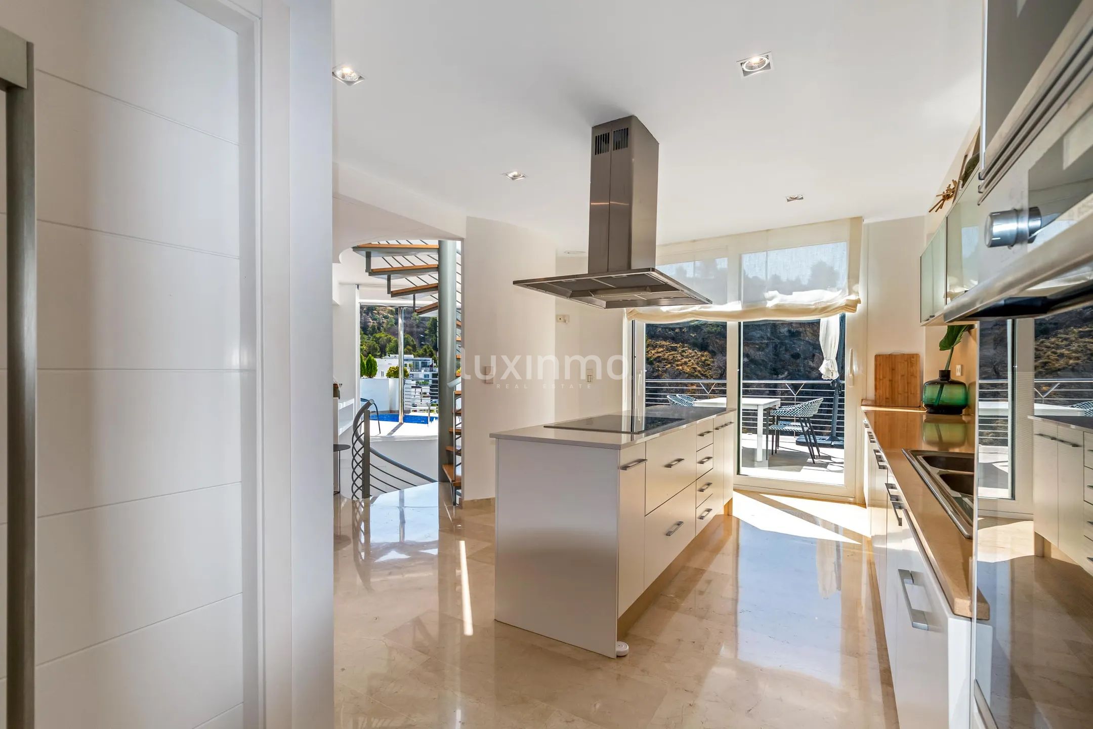 Willa z widokiem na morze na sprzedaż w Altea — photo 8