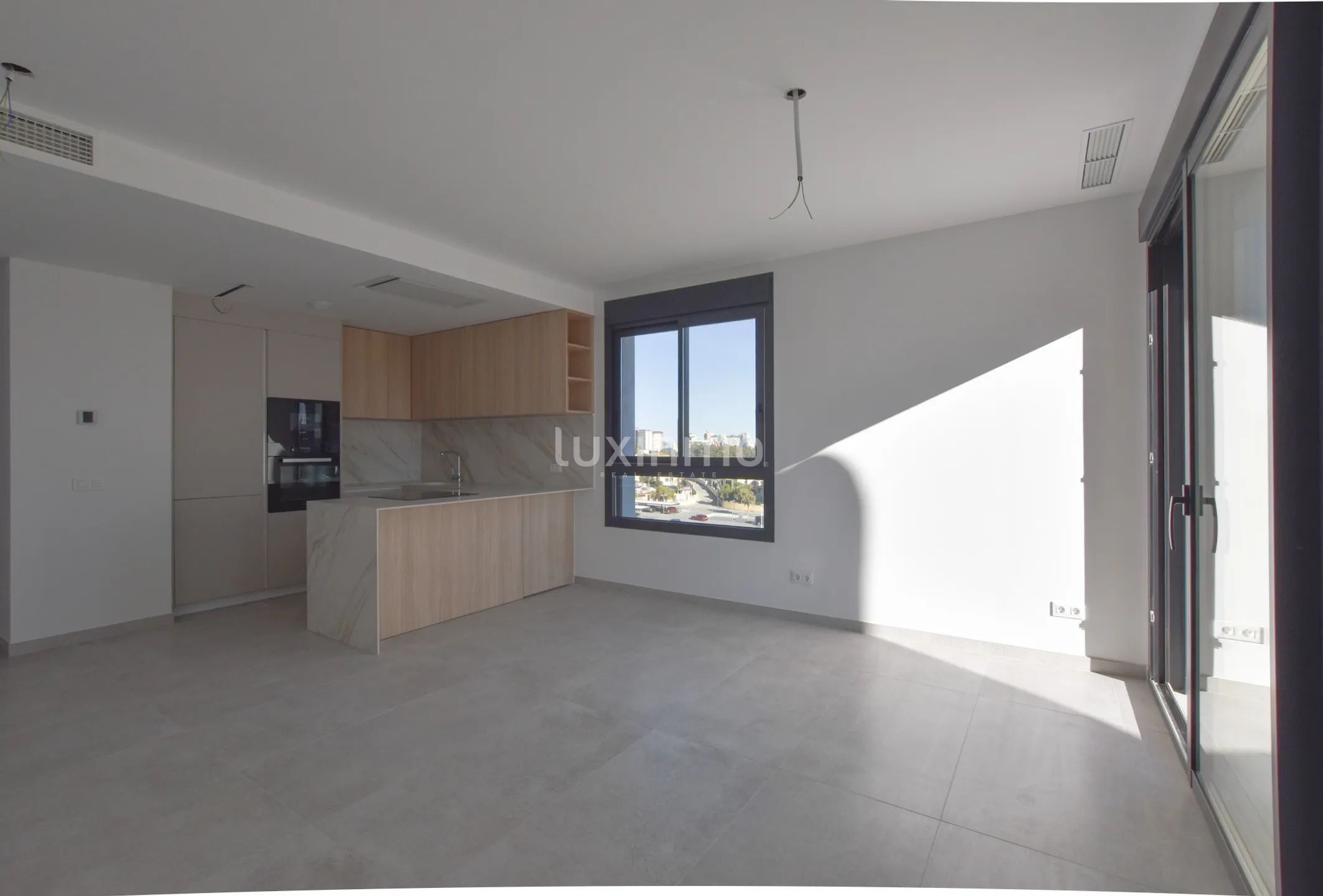 Modern flat with sea views in Calpe — photo 8