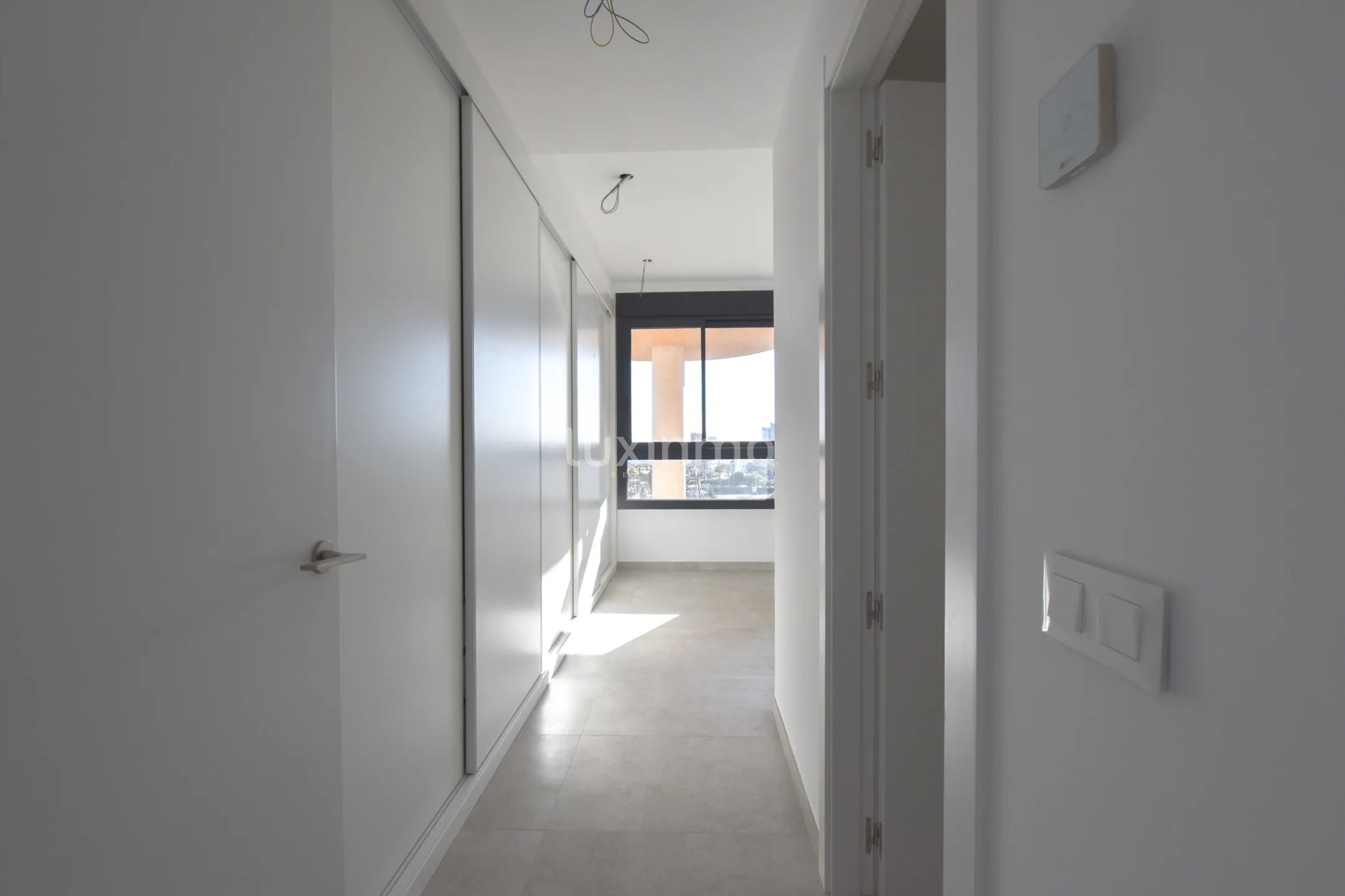 Modern flat with sea views in Calpe — photo 12
