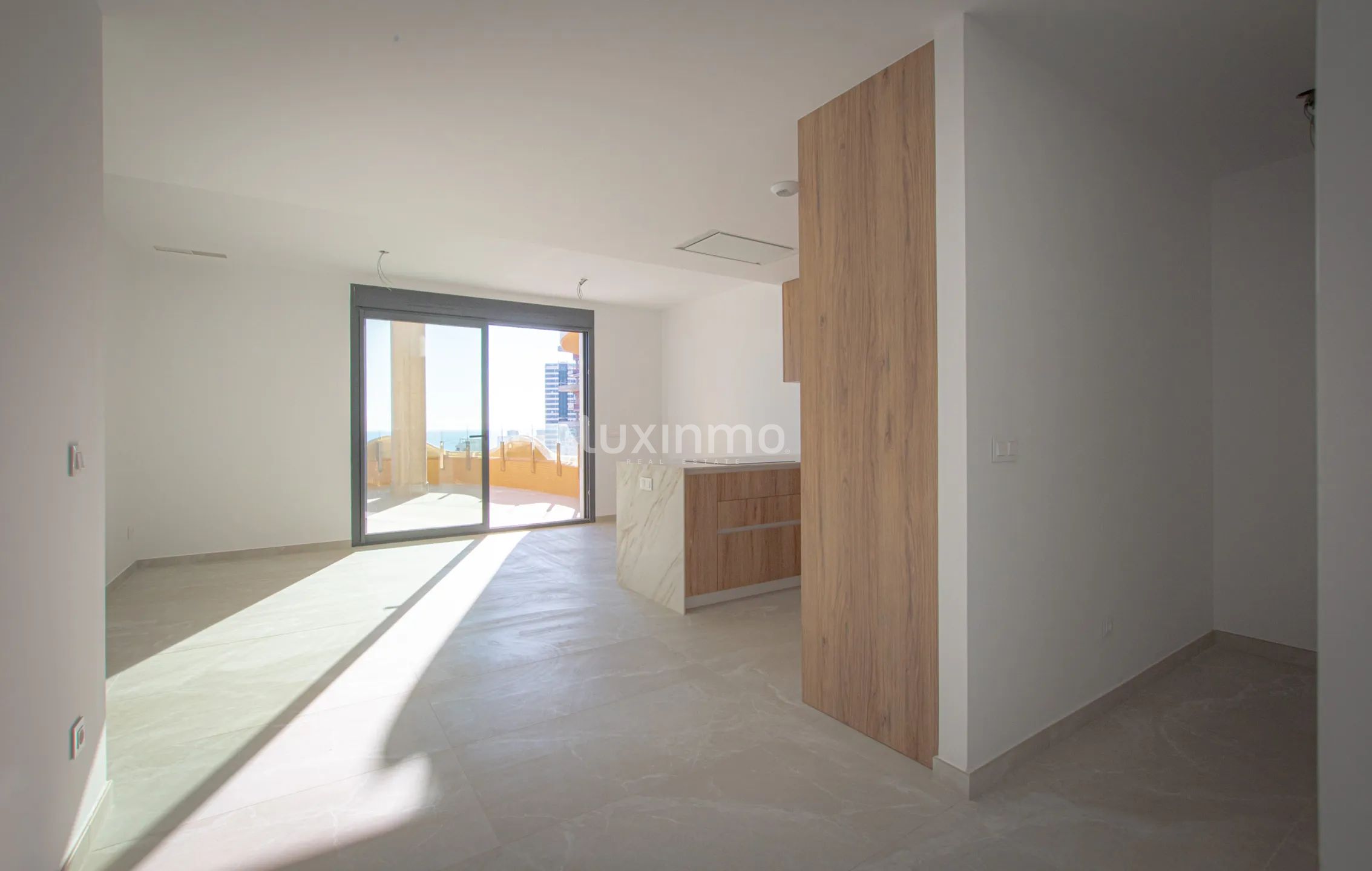 Modern flat with sea views in Calpe — photo 3