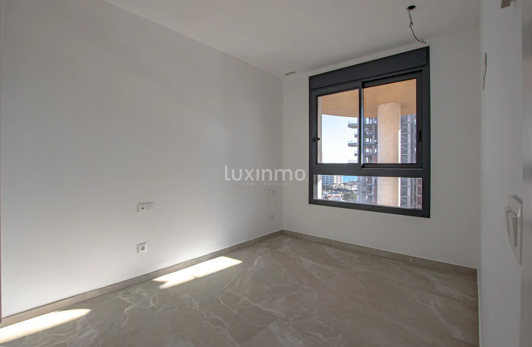 Modern flat with sea views in Calpe — photo 9