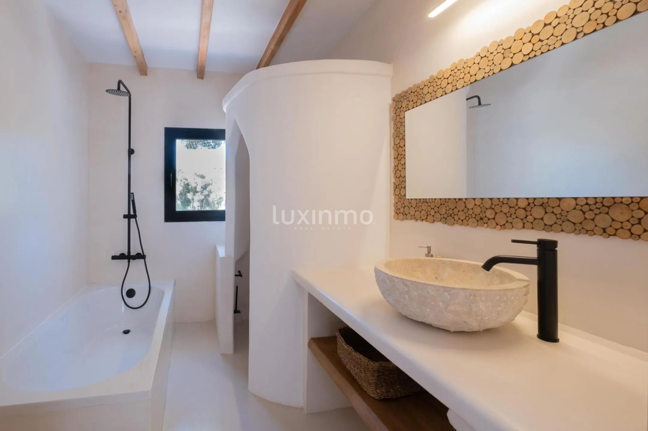 Drie Charmante Onafhankelijke Villa's Ibiza-stijl naast Golf Club, Ibiza — photo 51