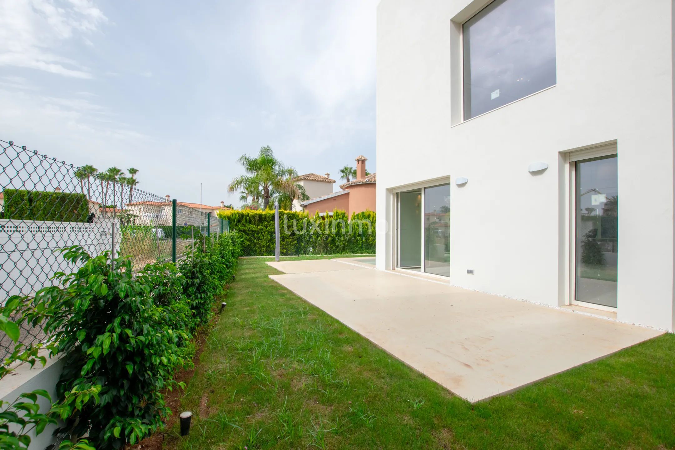 New Ibicenco Style villa for sale in Oliva Nova — photo 3