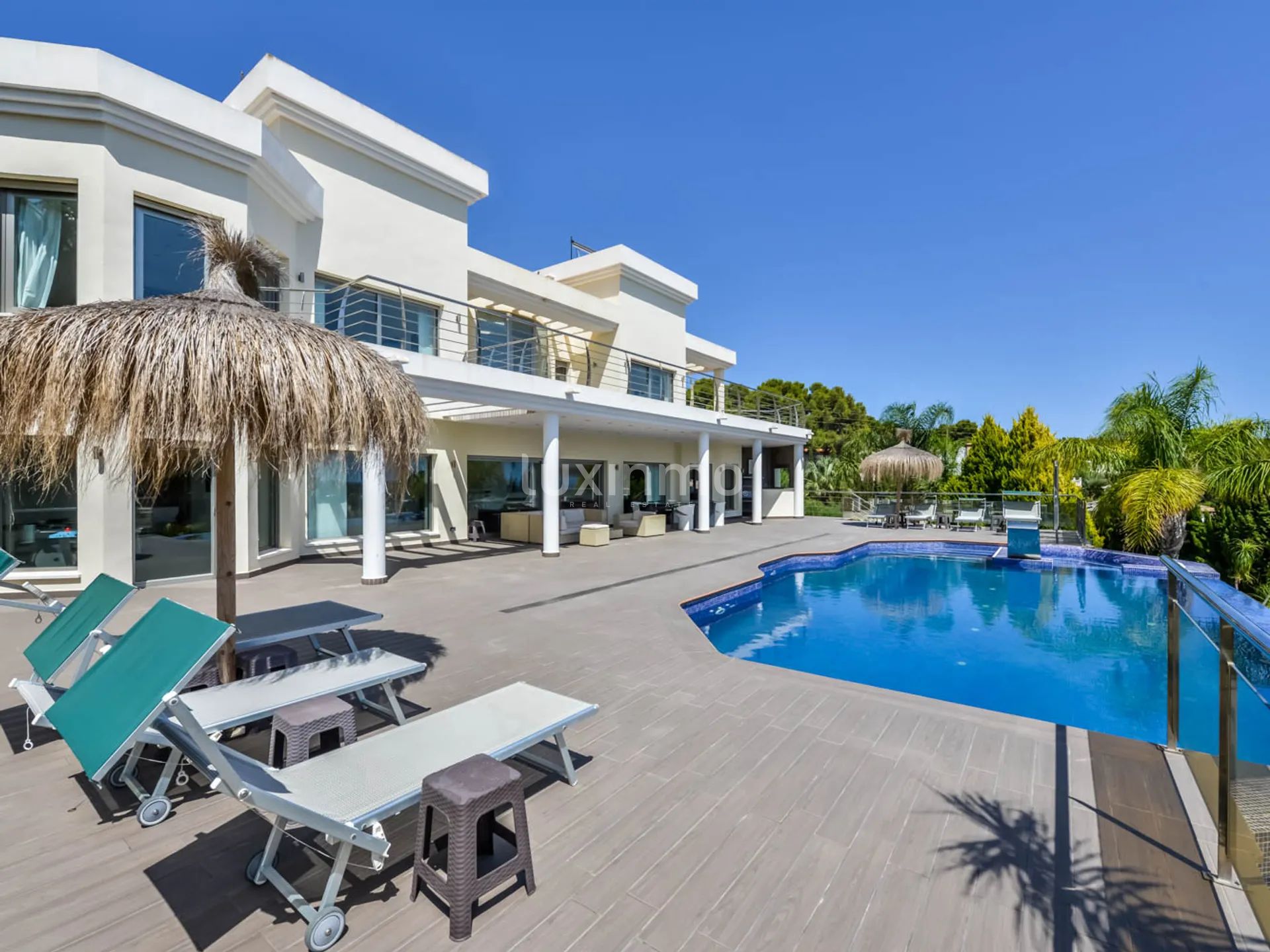 Fantastisk villa att hyra med öppen utsikt över havet i Benissa Fustera