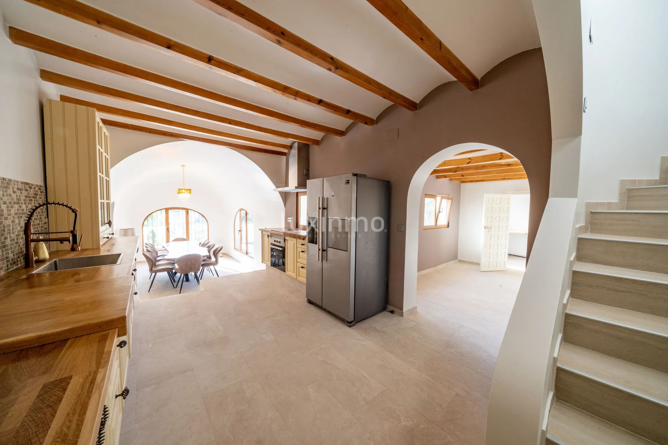 Luksusowa willa w stylu odosobnienia w Altei — photo 17