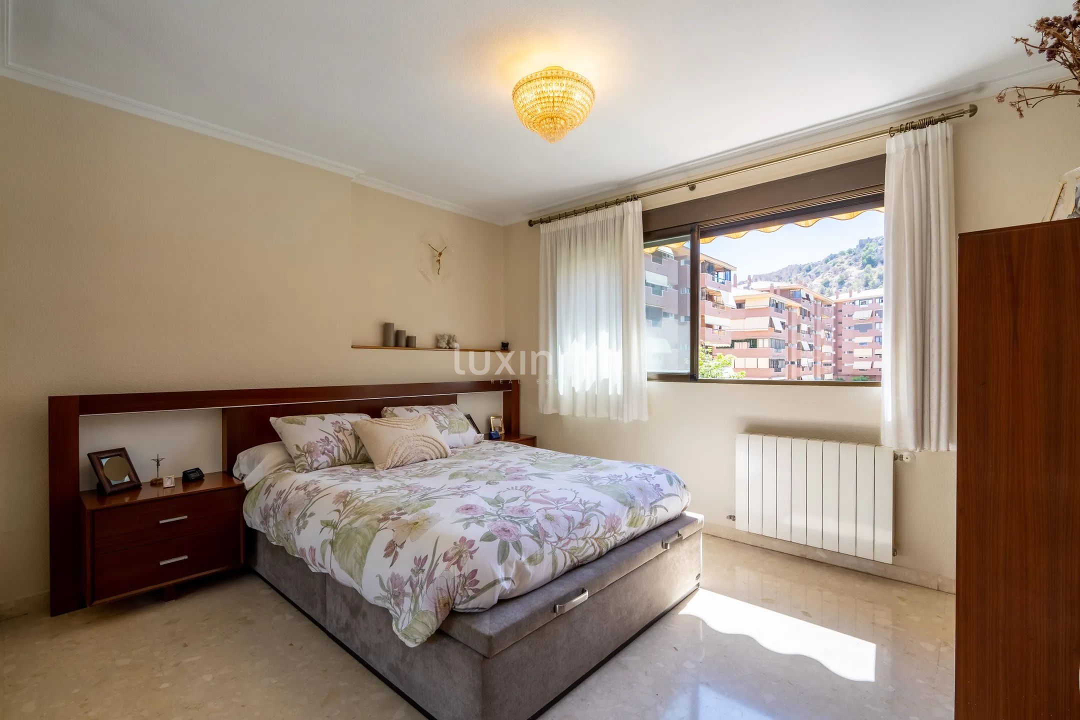 Spacieux appartement de 5 chambres avec vue imprenable sur la montagne à Alicante — photo 32