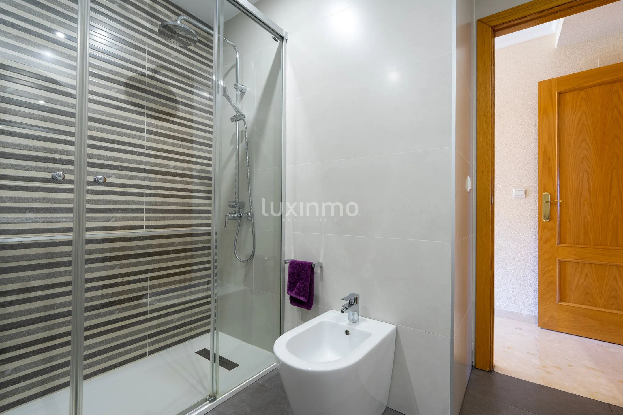 Spacieux appartement de 5 chambres avec vue imprenable sur la montagne à Alicante — photo 36