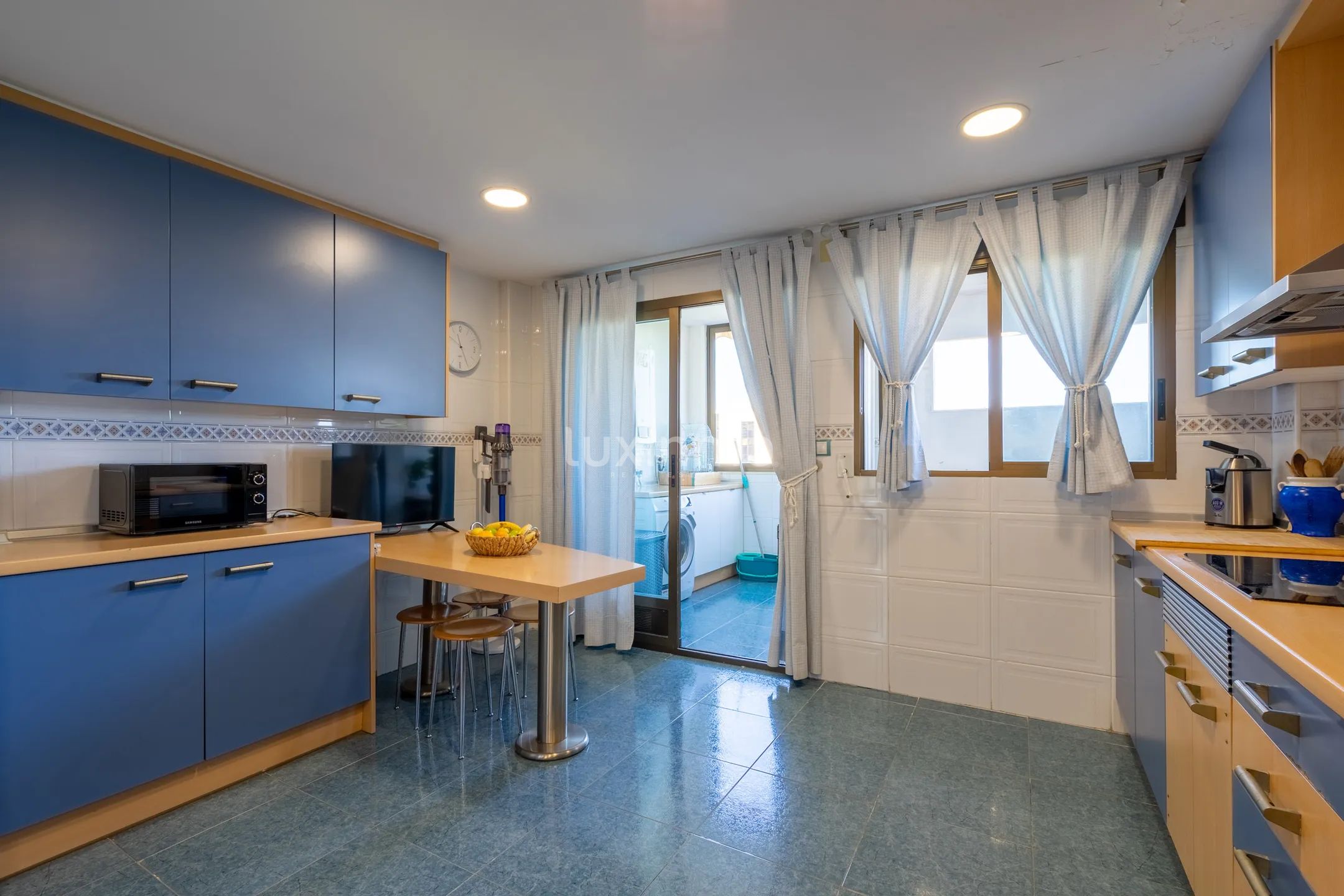 Spacieux appartement de 5 chambres avec vue imprenable sur la montagne à Alicante — photo 23