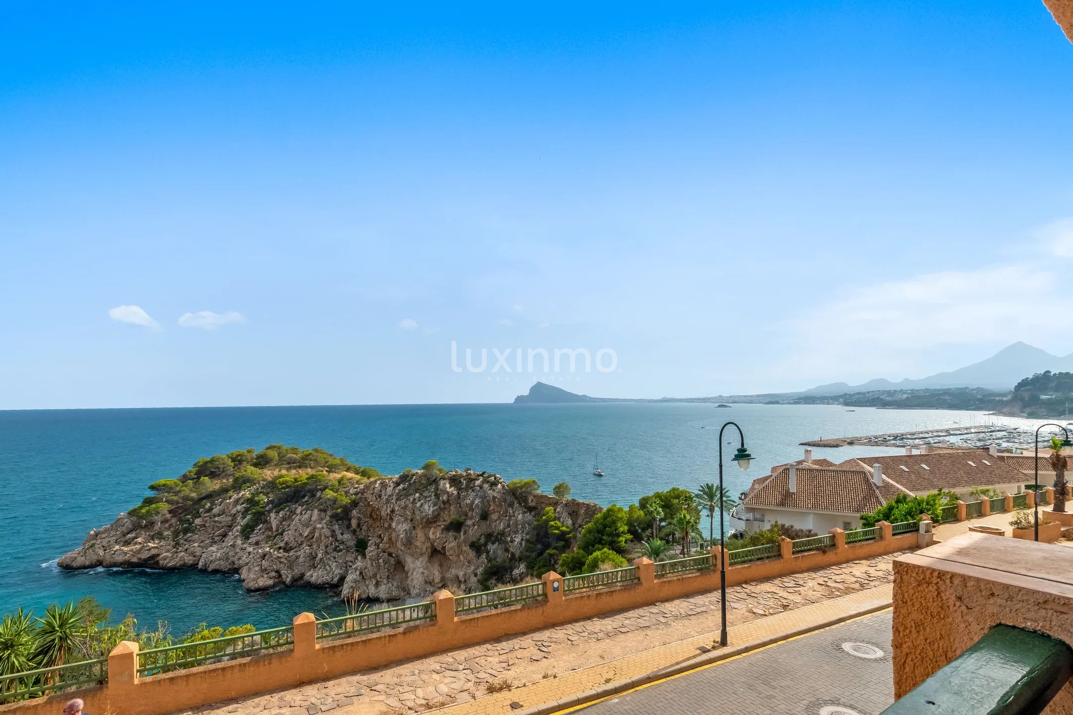 Appartement en bord de mer à louer à Mascarat — photo 16