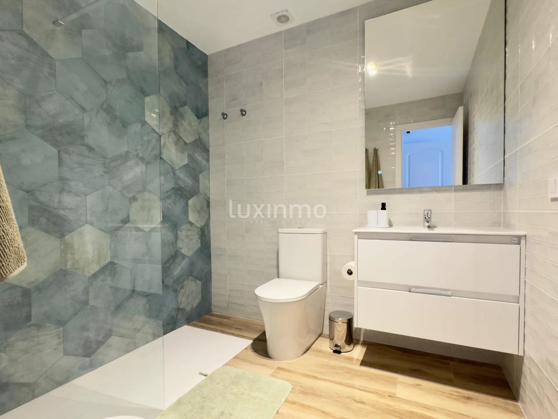 Appartement en bord de mer à louer à Mascarat — photo 14