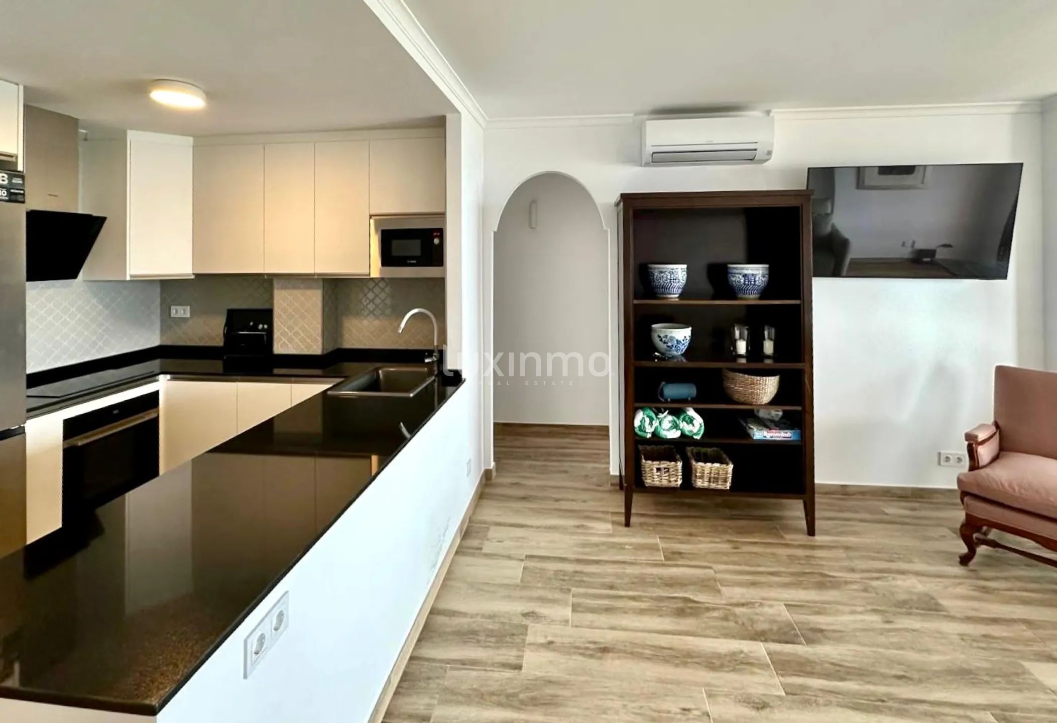 Appartement en bord de mer à louer à Mascarat — photo 8