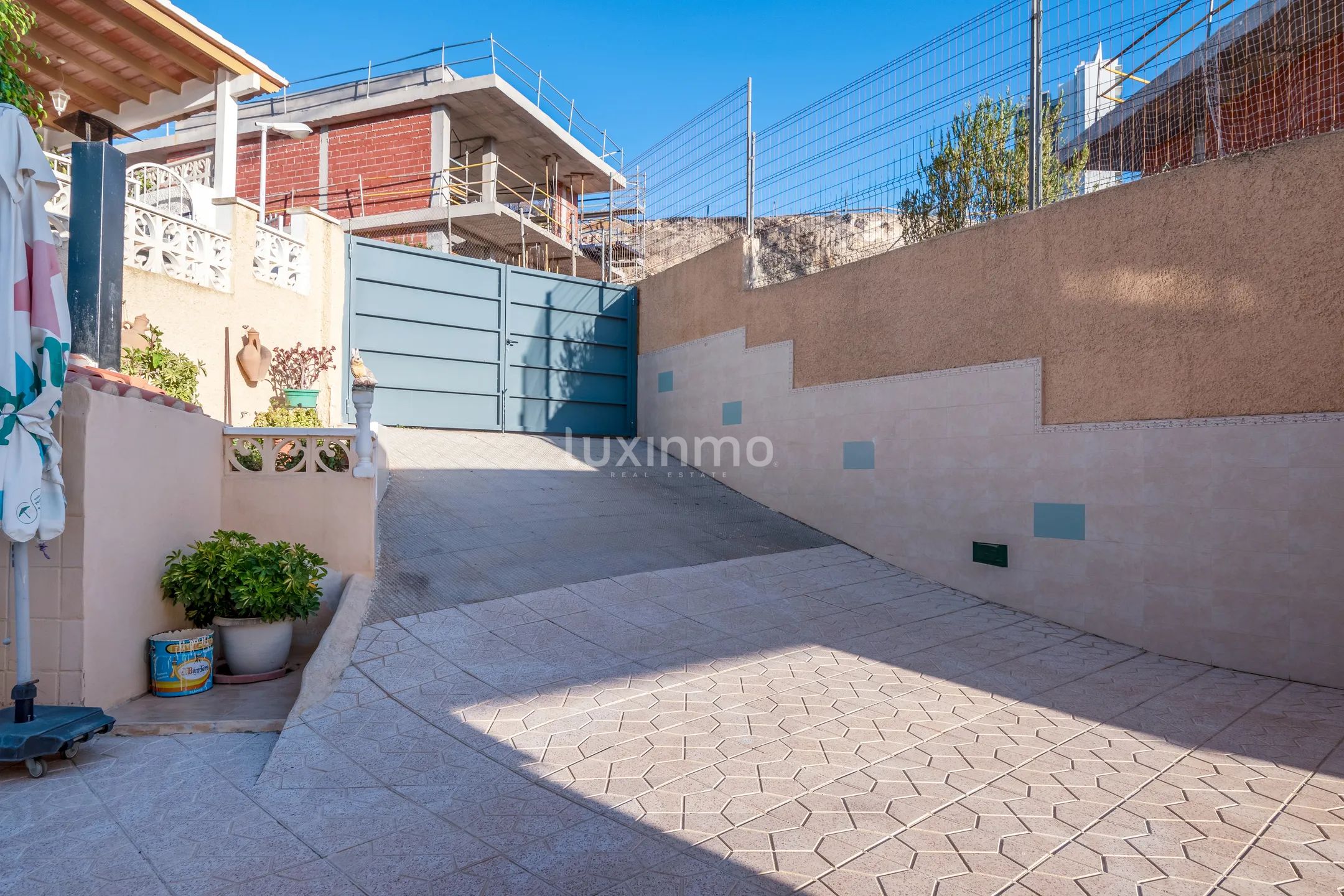 7-Bedroom detached house with stunning views in Rincón de Loix, Benidorm — photo 37
