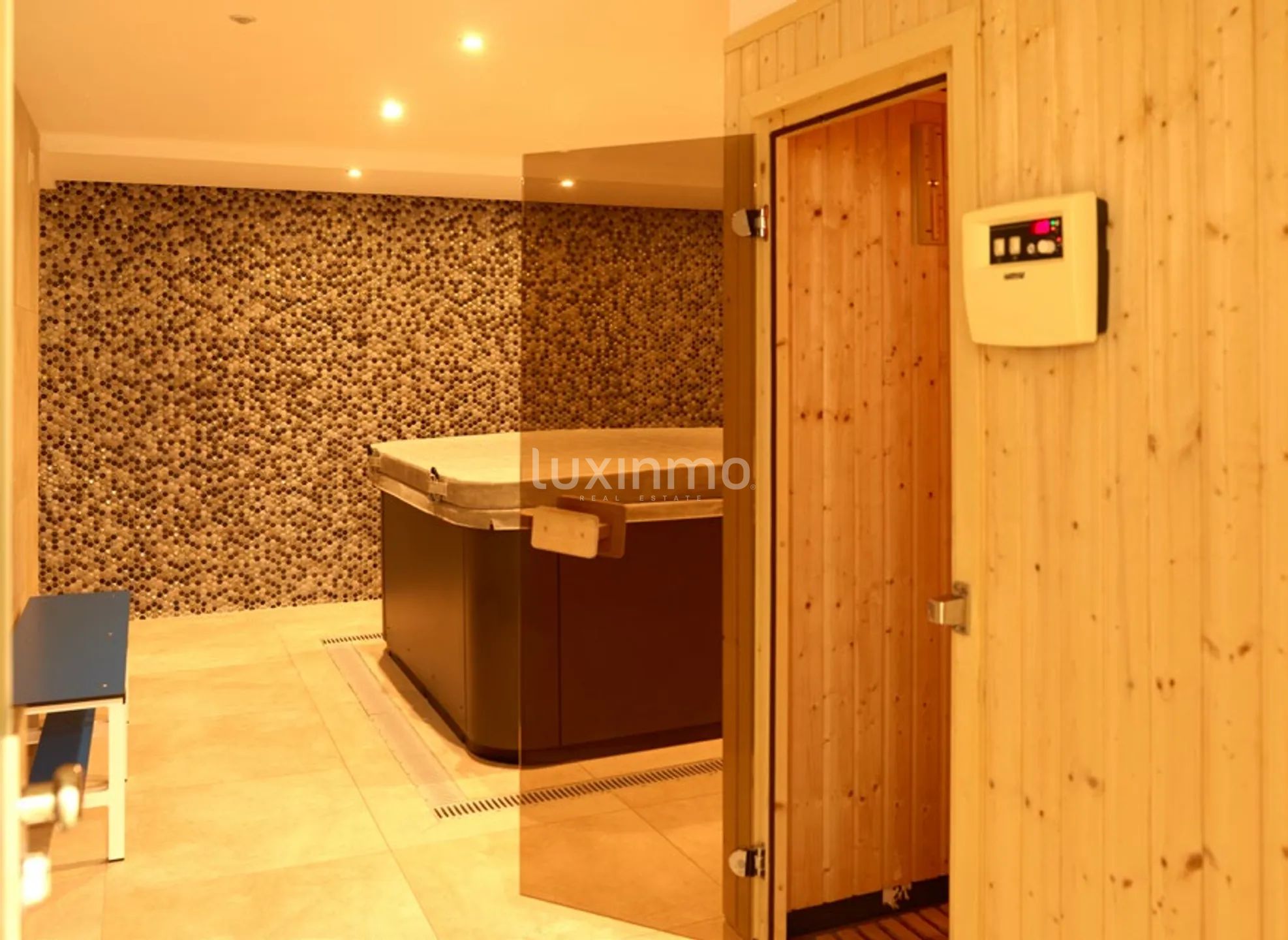 Modern Two-Bedroom Apartment with Sea View Terrace — photo 31