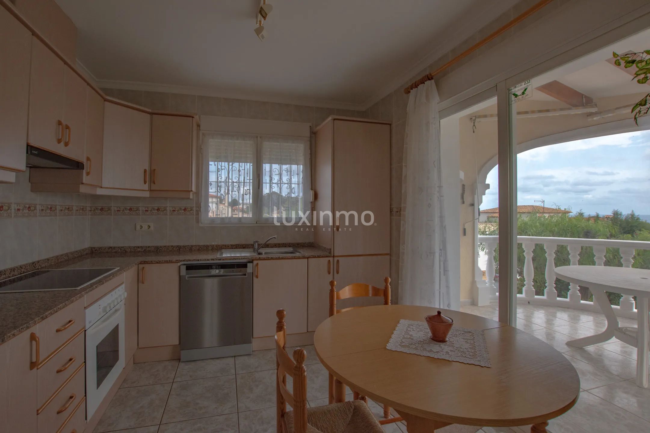 Mediterranean detached house with sea views for sale in Calpe — photo 22