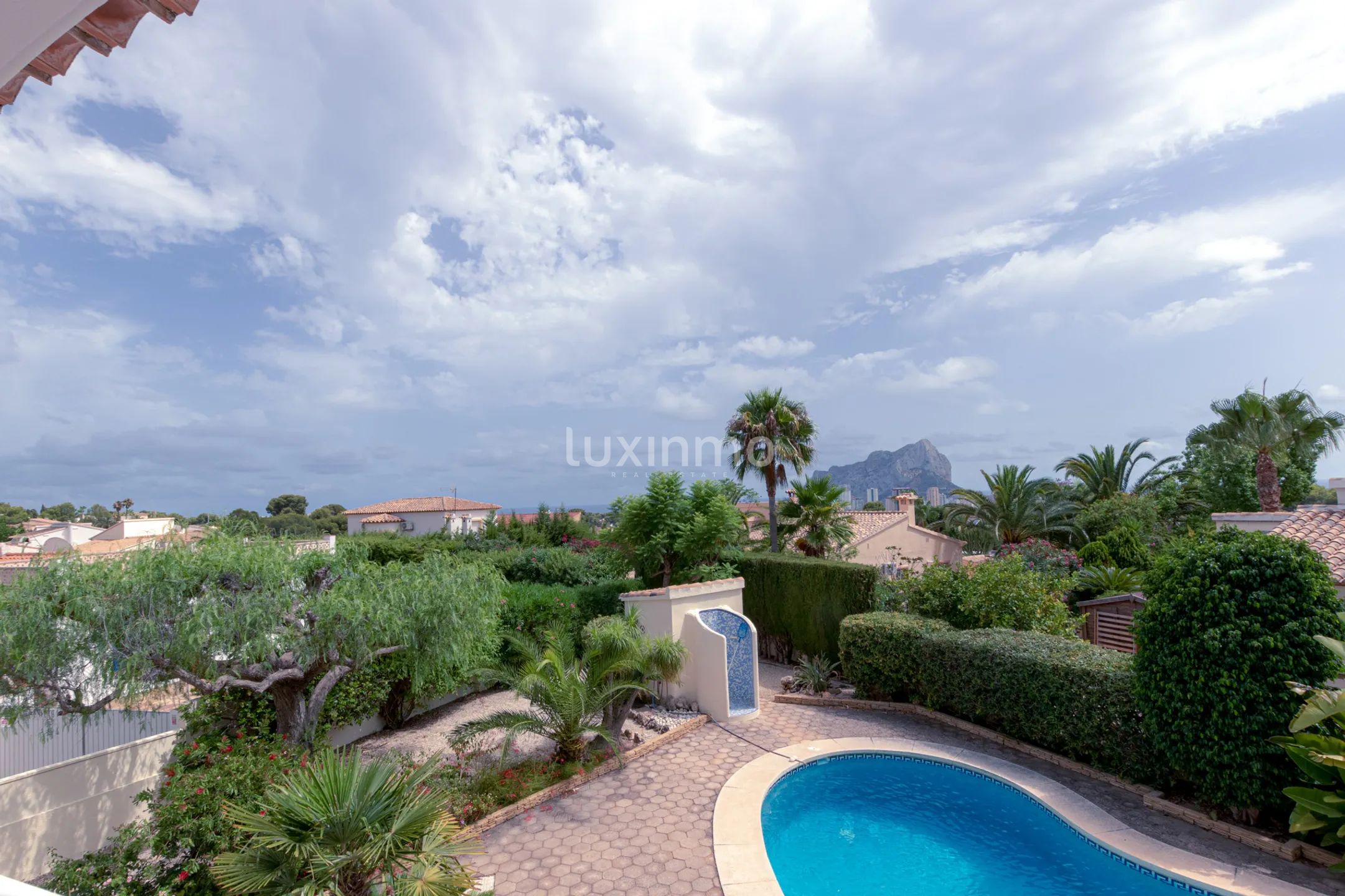 Mediterranean detached house with sea views for sale in Calpe — photo 9