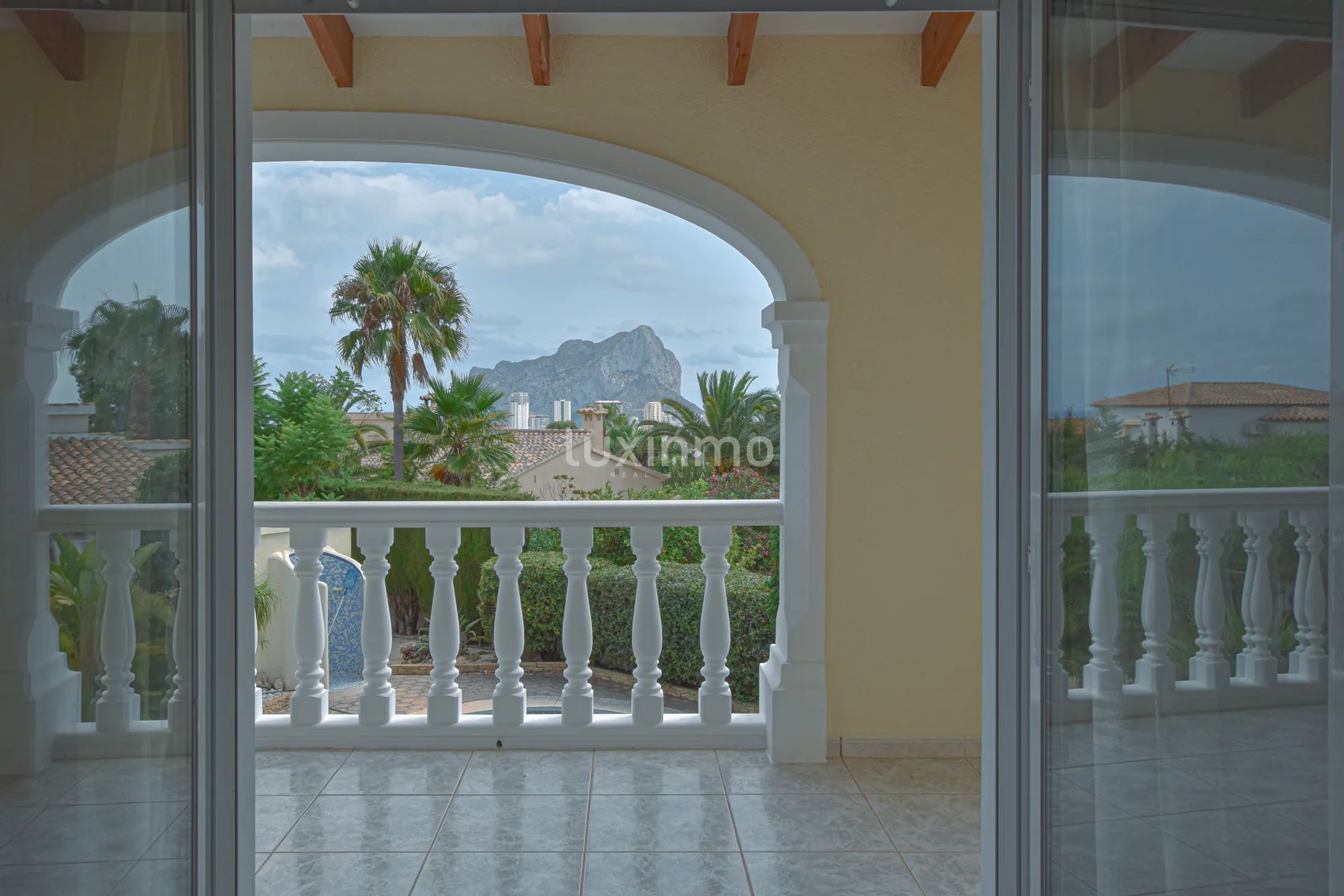 Mediterranean detached house with sea views for sale in Calpe — photo 24