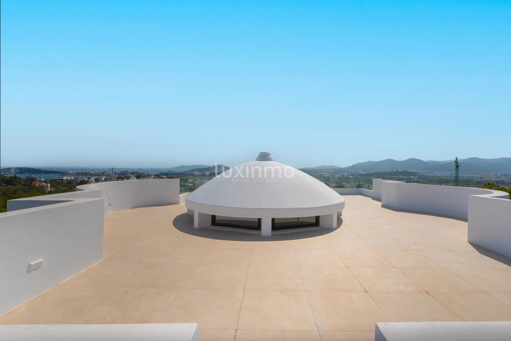 Luxurious 5-bedroom Ibiza style villa in Cap Martinet with sea views — photo 43