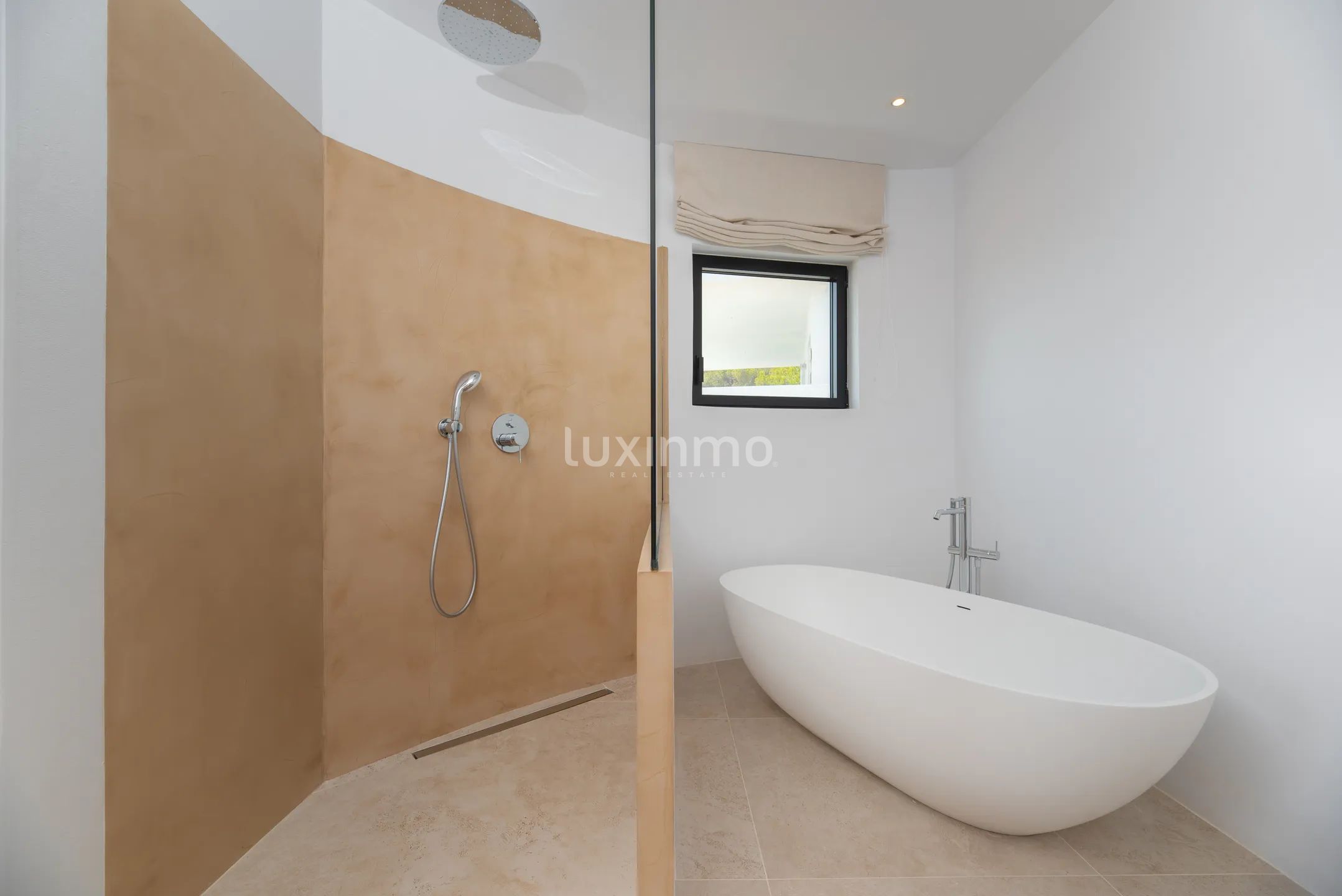 Luxurious 5-bedroom Ibiza style villa in Cap Martinet with sea views — photo 25