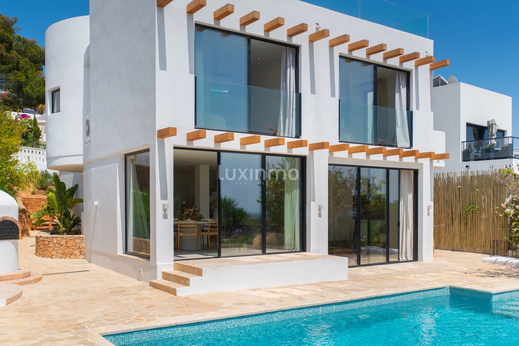 Luxurious 5-bedroom Ibiza style villa in Cap Martinet with sea views — photo 3