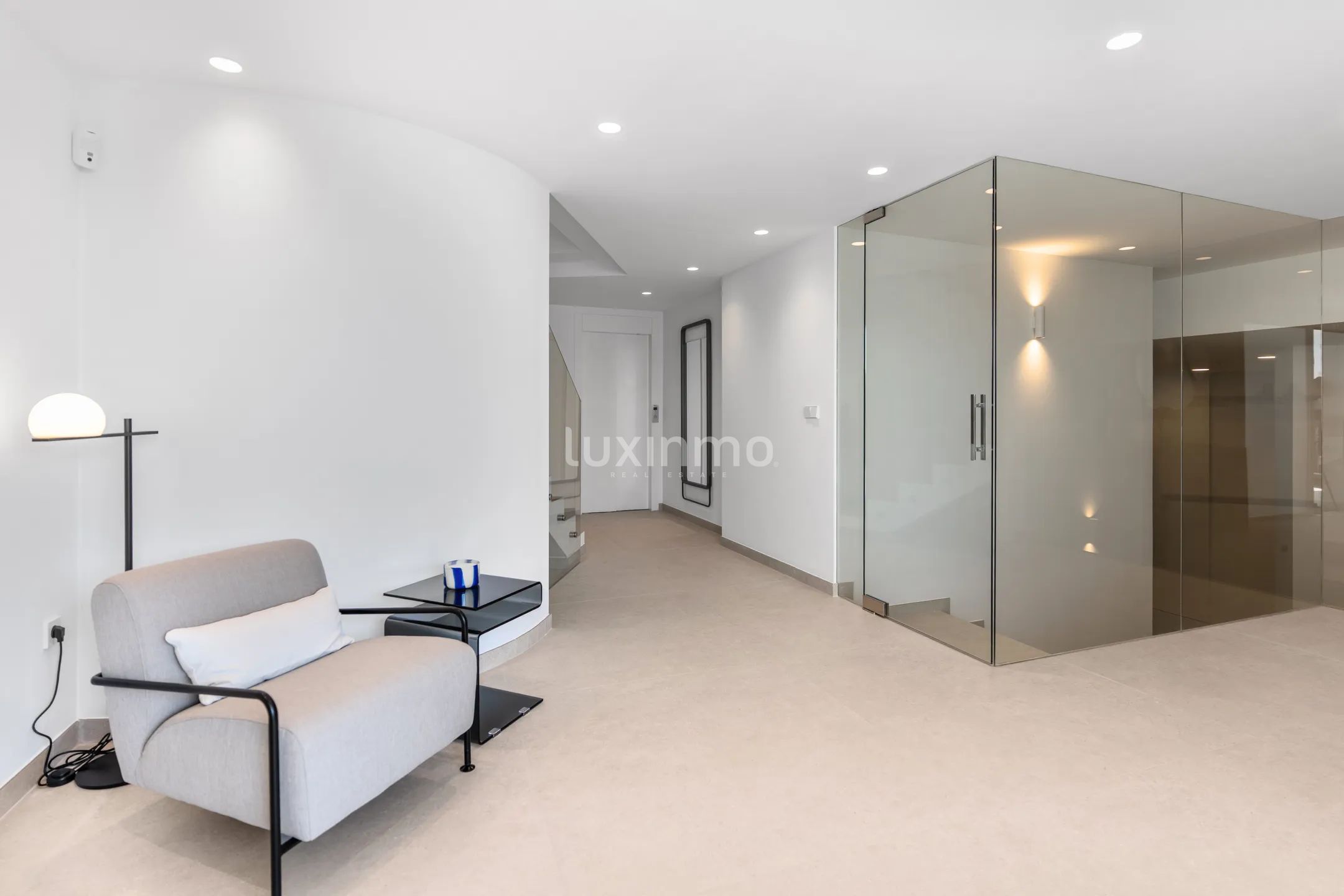 Luxury villa with Mediterranean spirit in Altea — photo 18