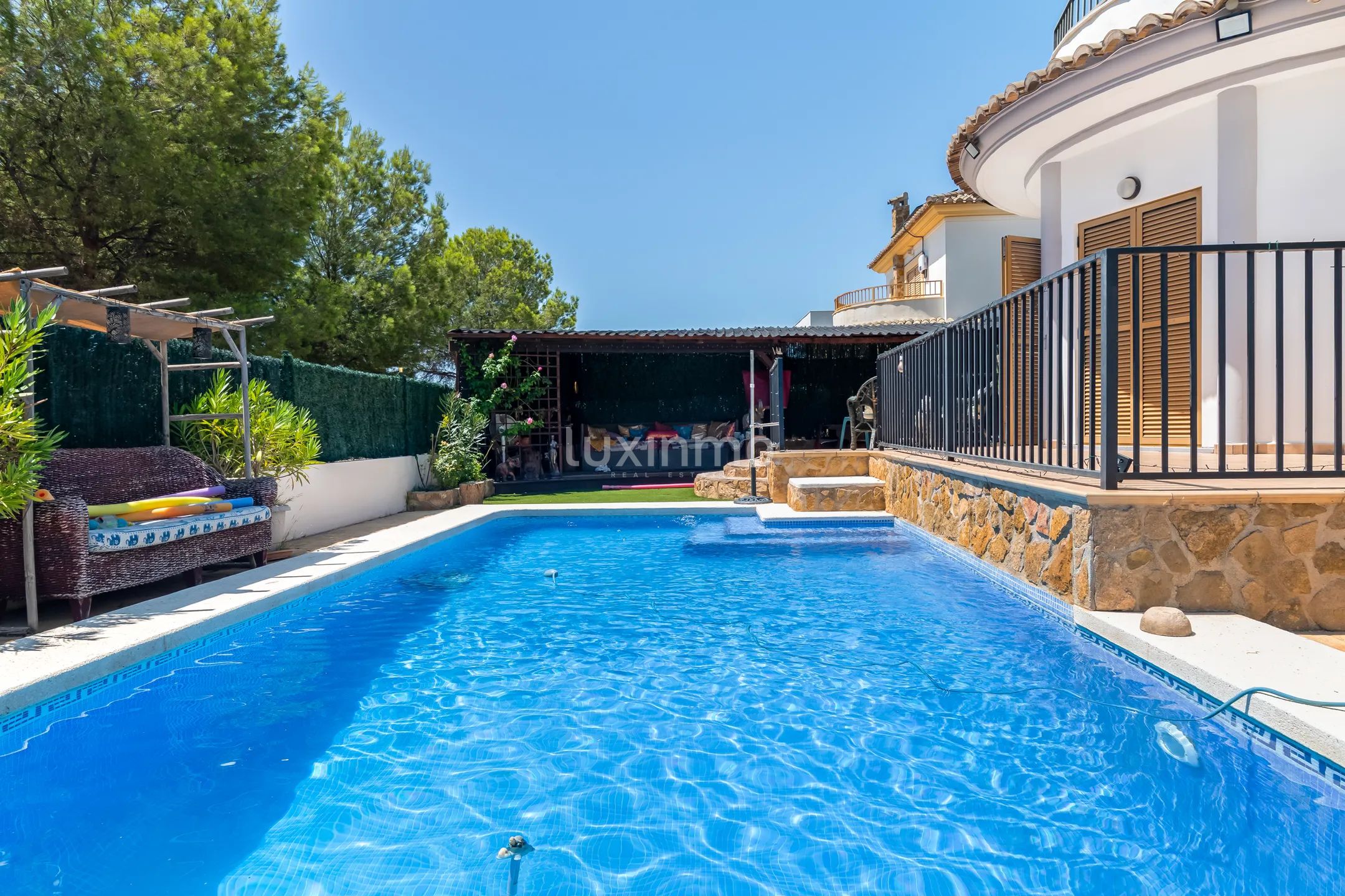 Mediterranean Style Detached House with Private Pool in Sierra Cortina — photo 36