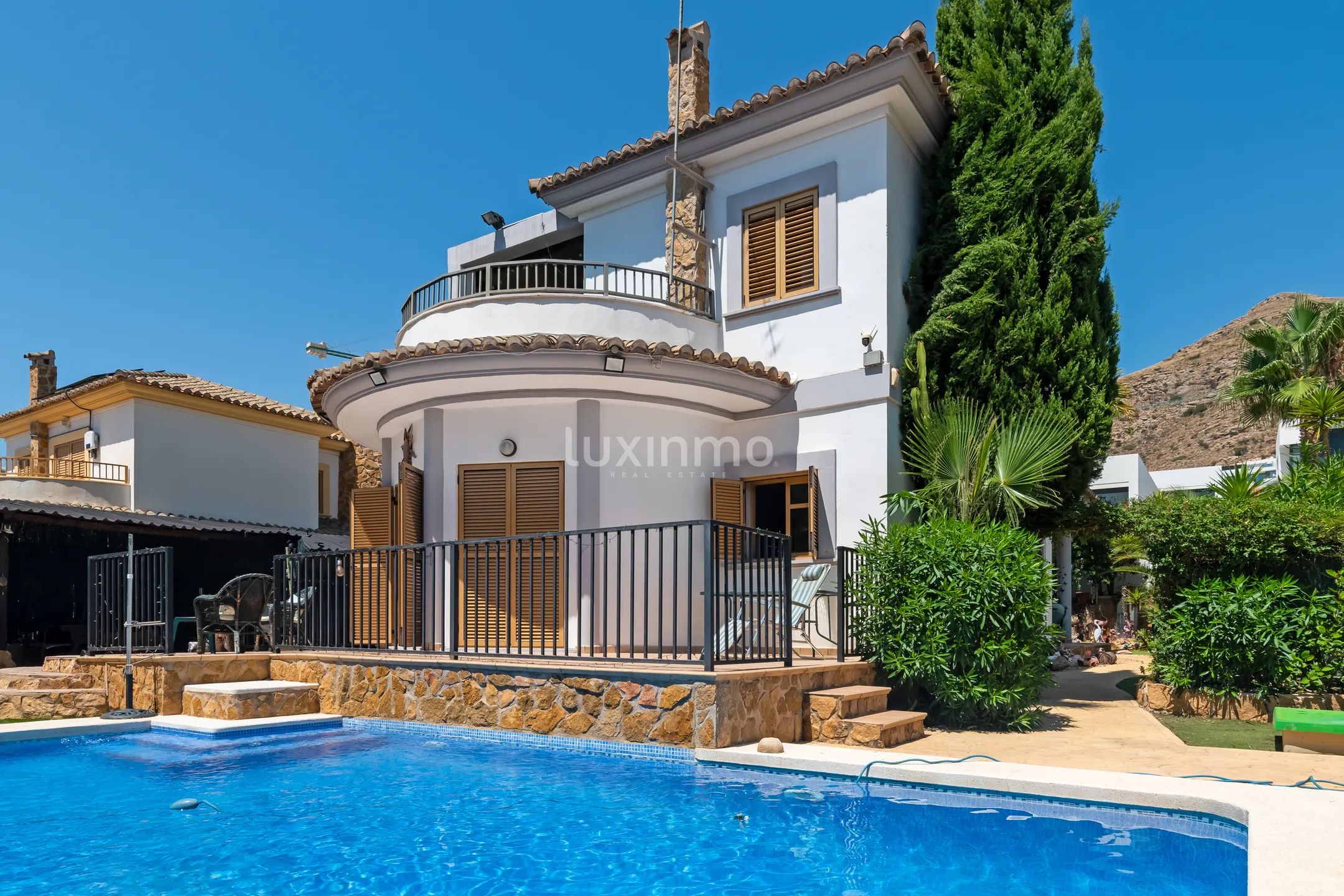 Mediterranean Style Detached House with Private Pool in Sierra Cortina — photo 35