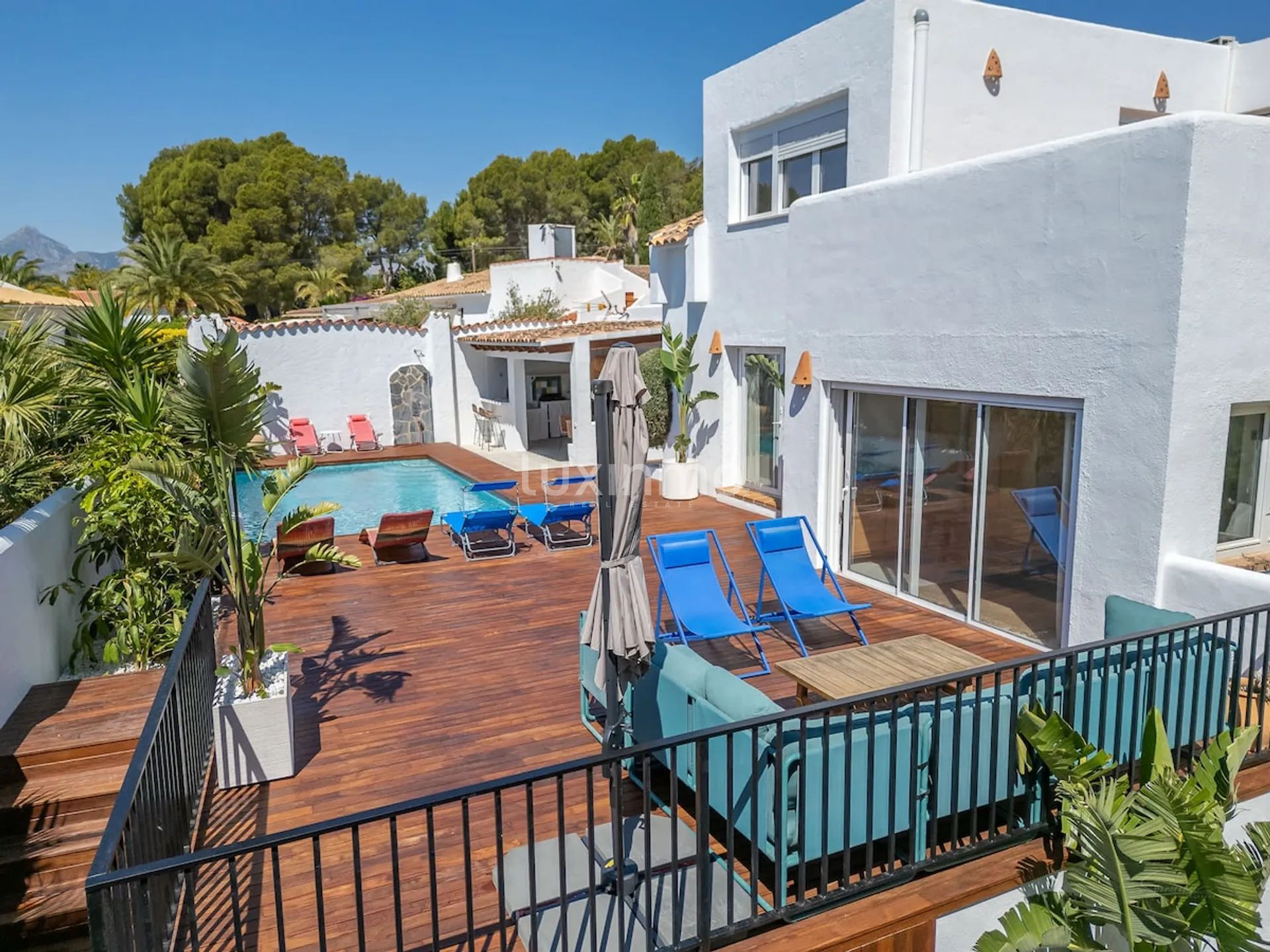 Villa for sale with panoramic views in Altea La Vella — photo 37