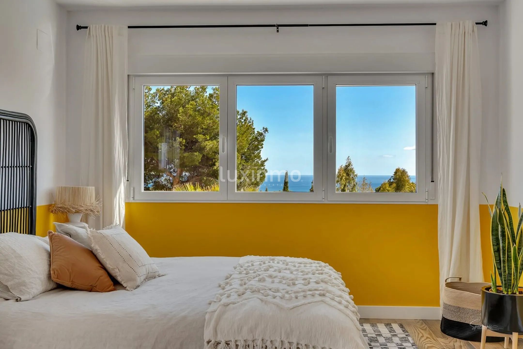 Villa for sale with panoramic views in Altea La Vella — photo 17